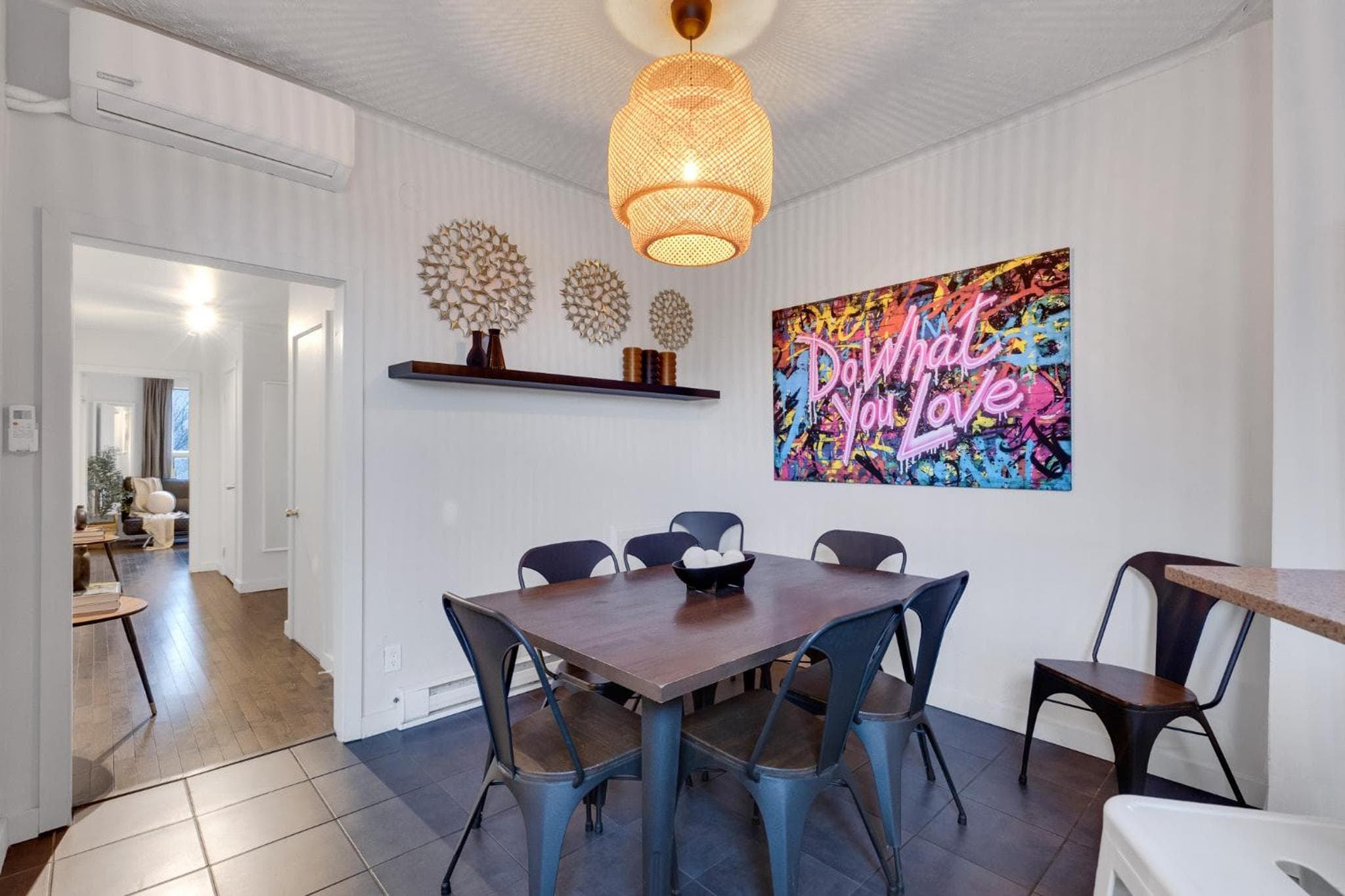 LiV MTL Avenue Spacious 3BR Rooftop Suite Near Downtown Montreal, Montréal, photo 5