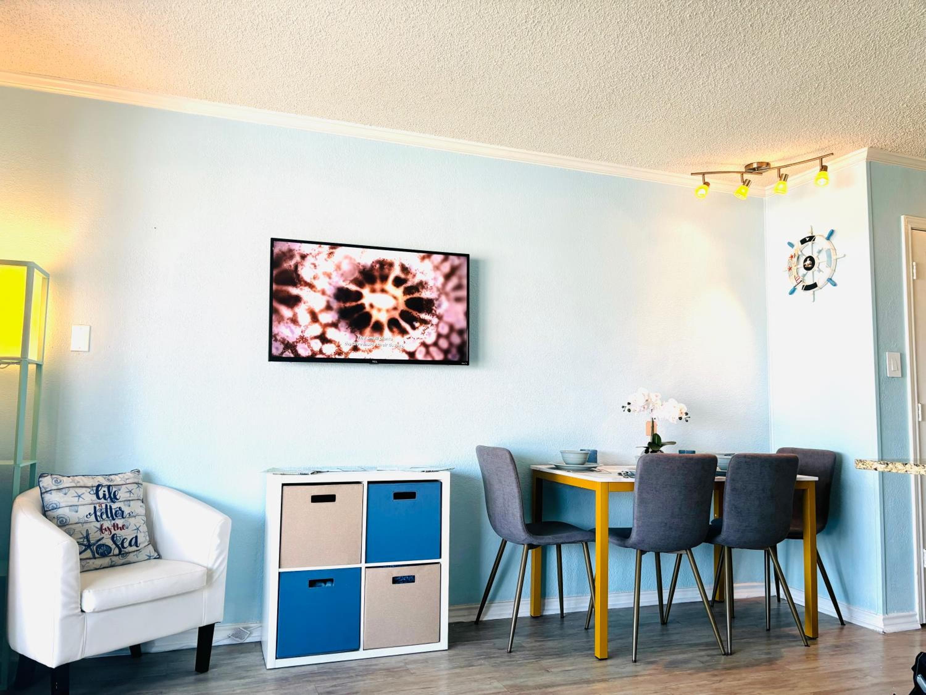 Beautiful newly renovated beachfront condo at Casa Del Mars, Galveston, photo 6