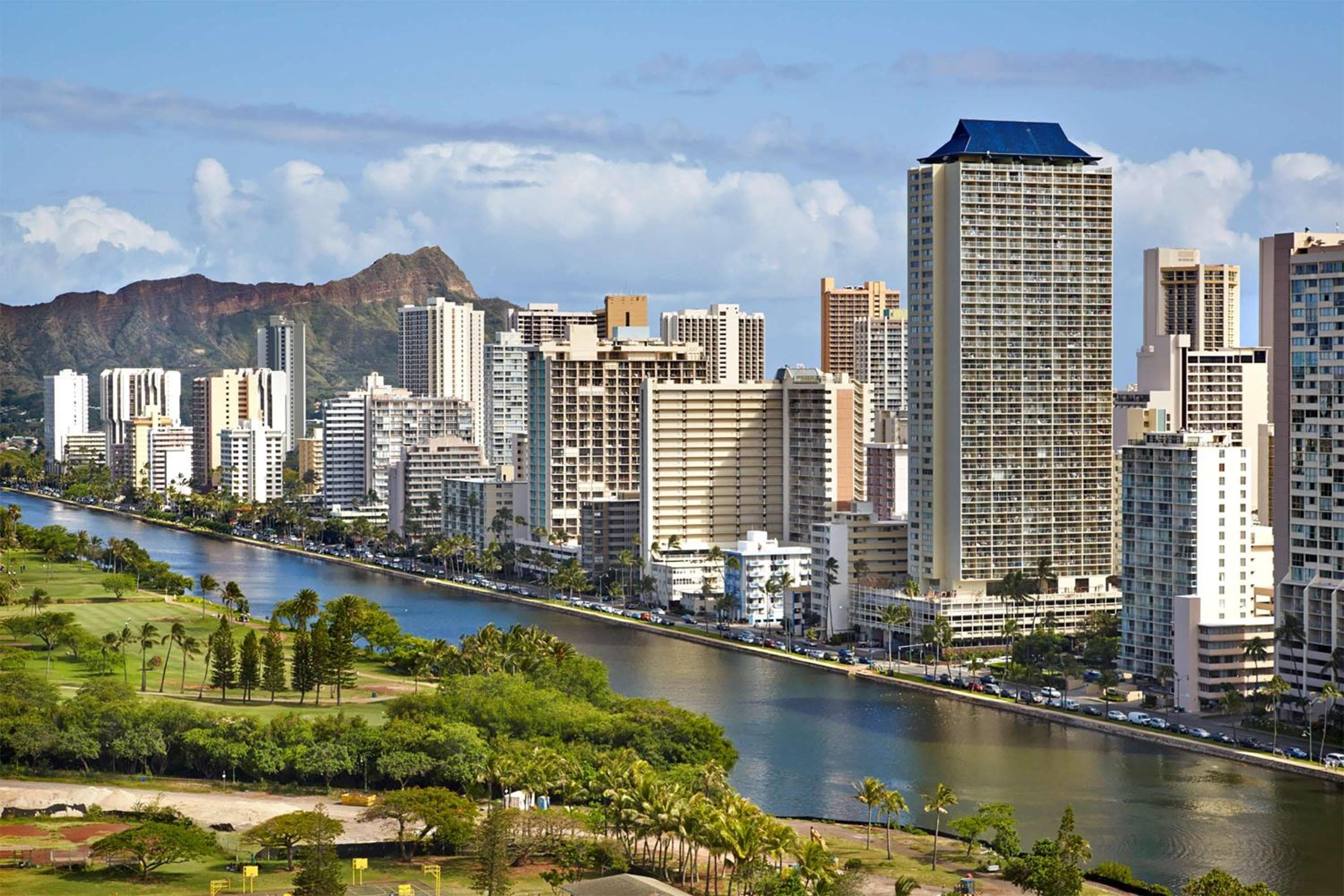 Skyline Island Colony Hotel, Honolulu