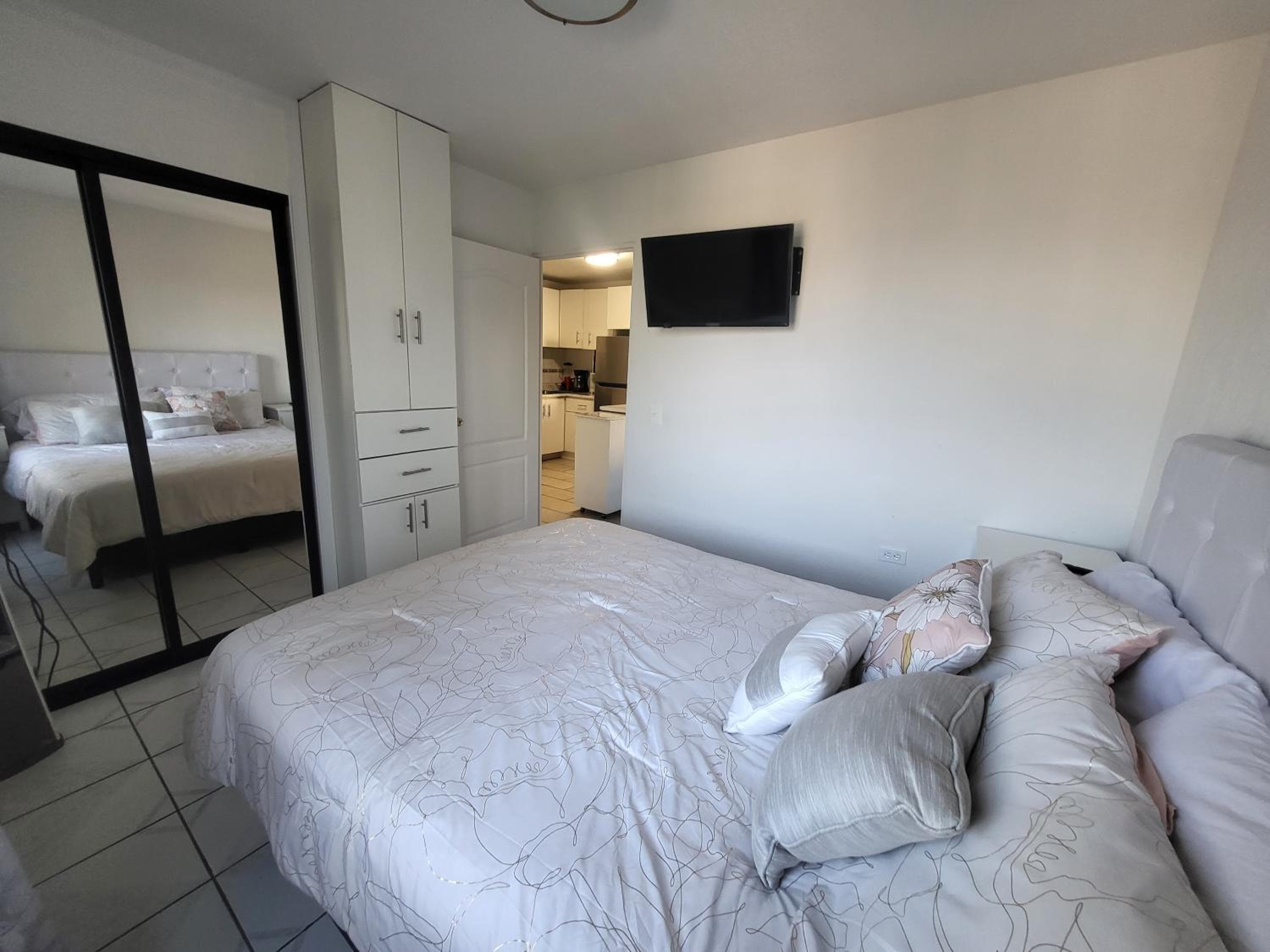 Capistrano Valle, Tijuana, photo 4