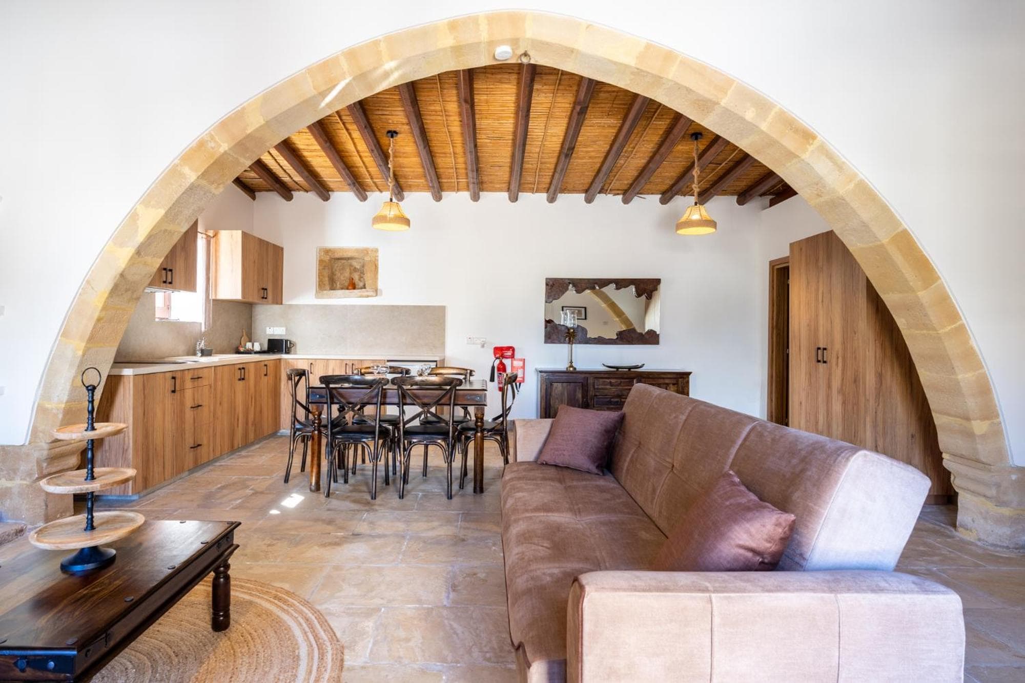 Stone Court Boutique Studios, Paphos City, photo 5