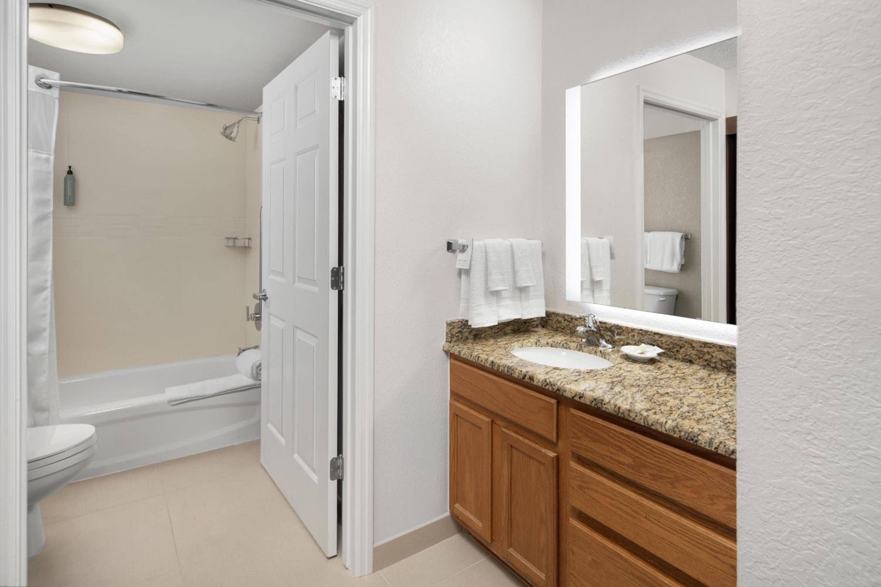Residence Inn by Marriott Orlando East/UCF Area, Orlando, photo 6