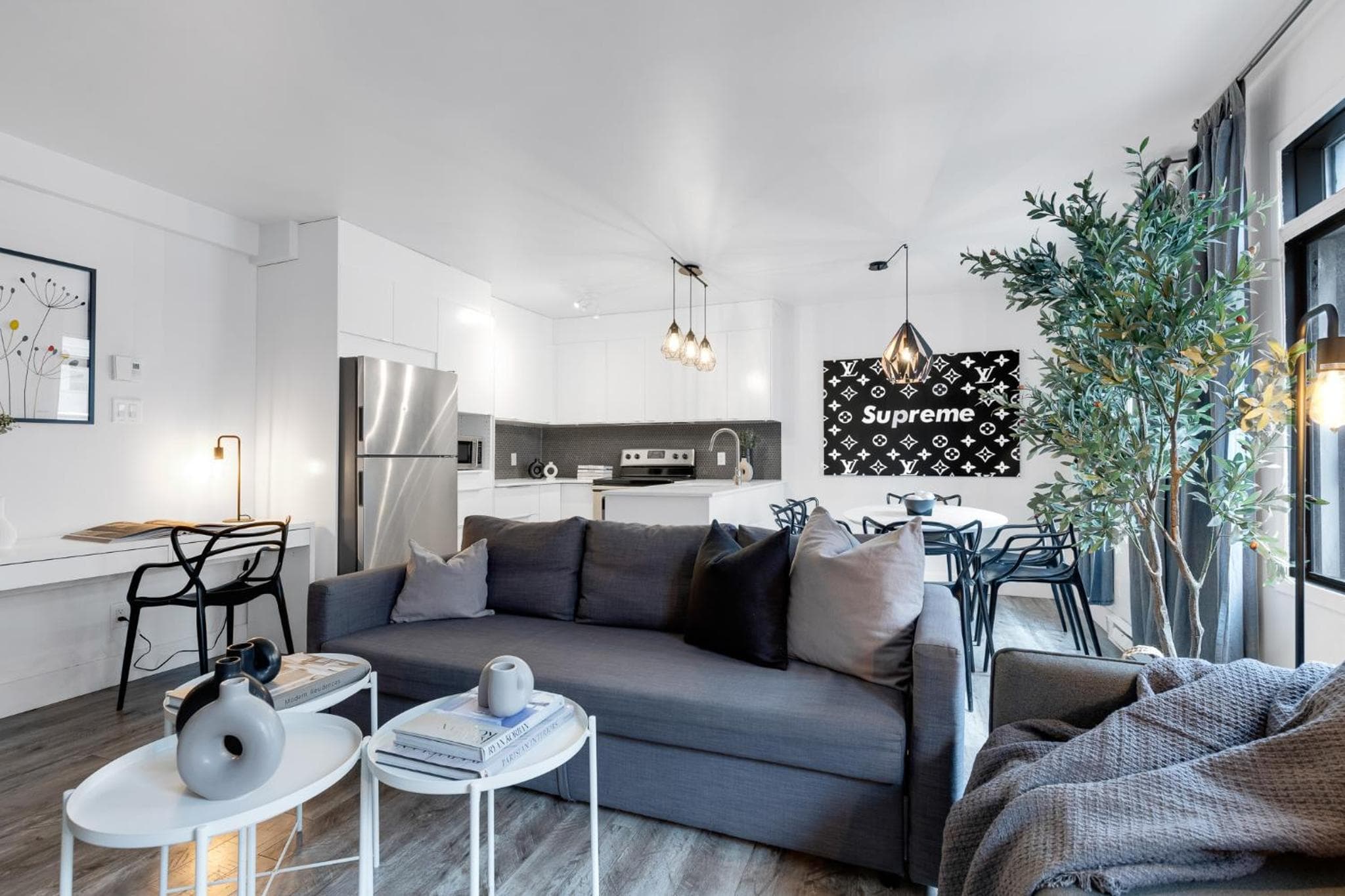 LiV MTL Urban Spacious Group Suites Near Downtown Montreal, Montréal, photo 5