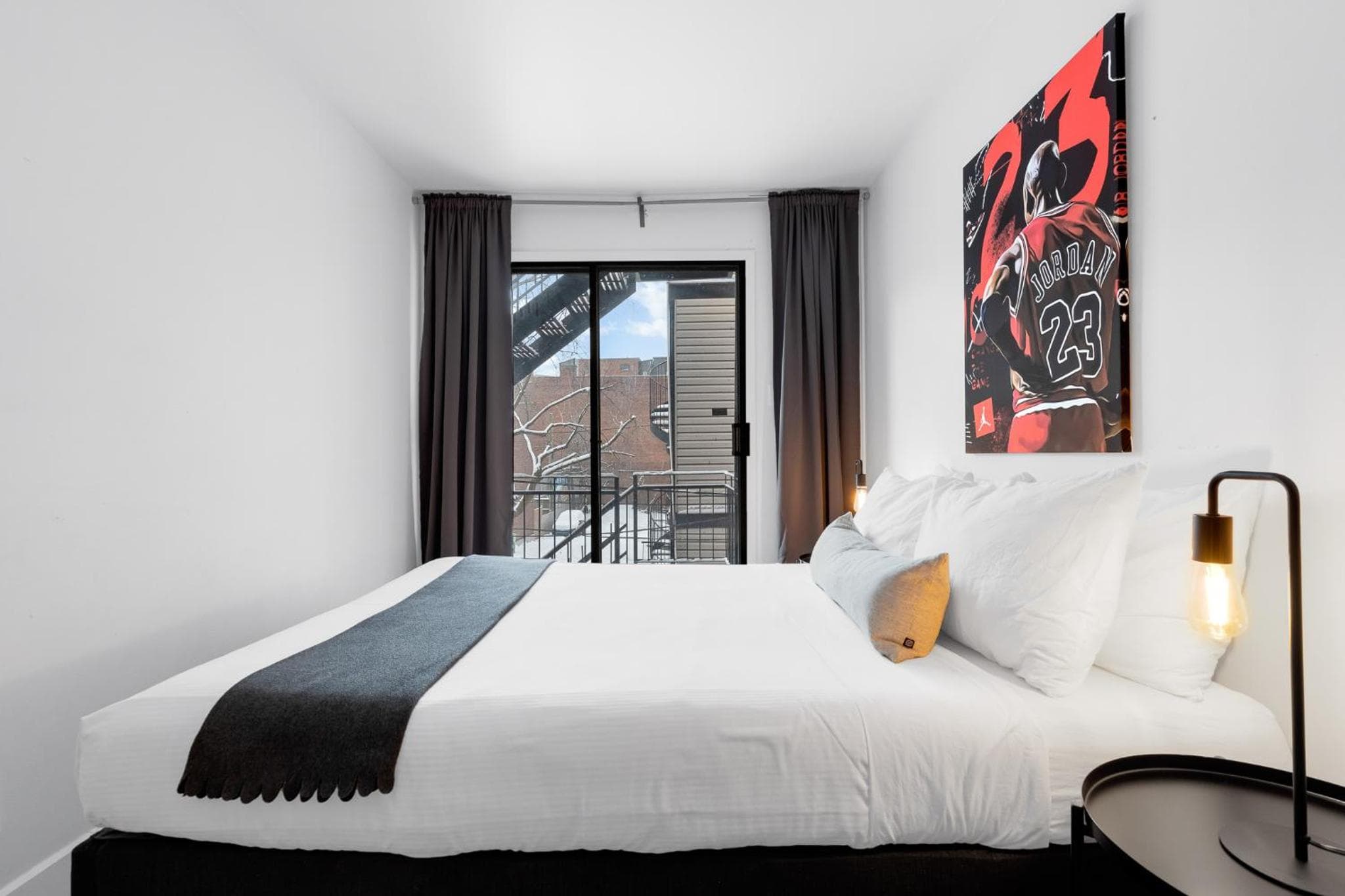 LiV MTL Urban Spacious Group Suites Near Downtown Montreal, Montréal, photo 2