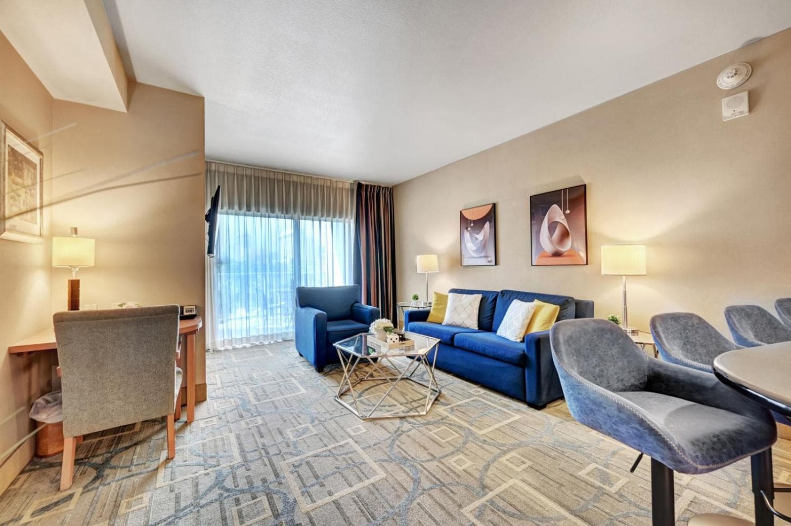 Royal Oasis Suite at Platinum Hotel-Strip Views, Las Vegas, photo 5