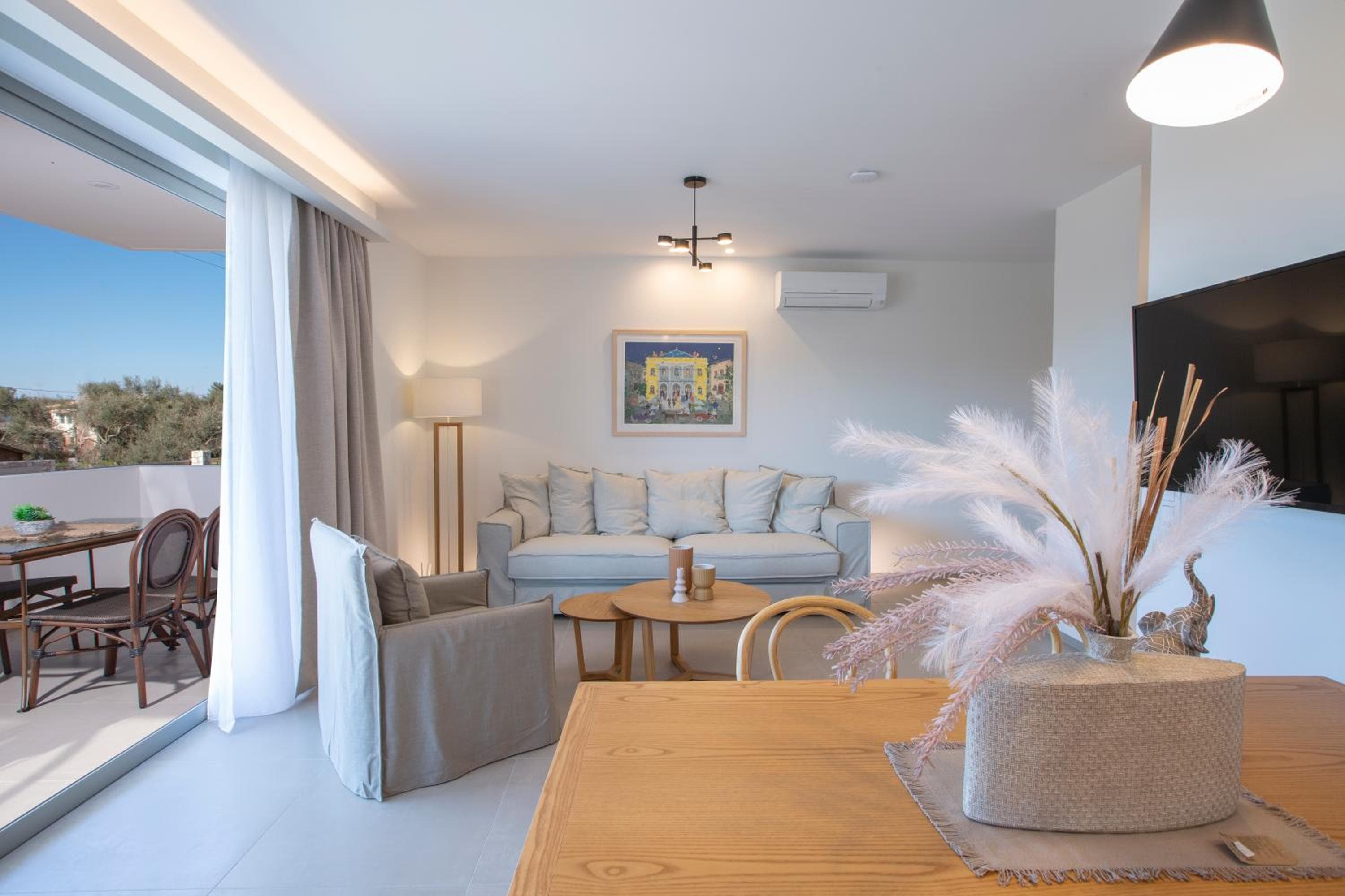 Lirides suites, Lefkada Town