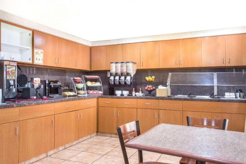 Hawthorn Suites by Wyndham Tempe/Mesa/Phoenix Area, Tempe, photo 3