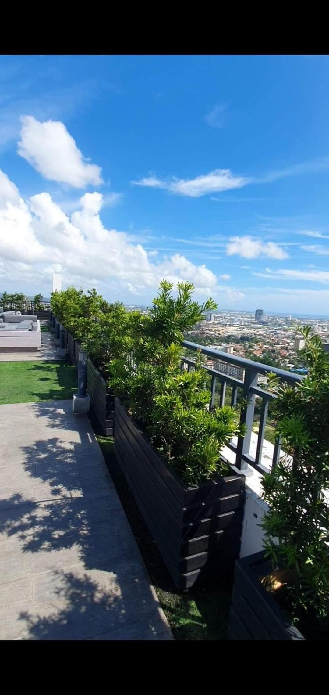 Arlowes at 20f Grand Residences Cebu, Cebu City, photo 5