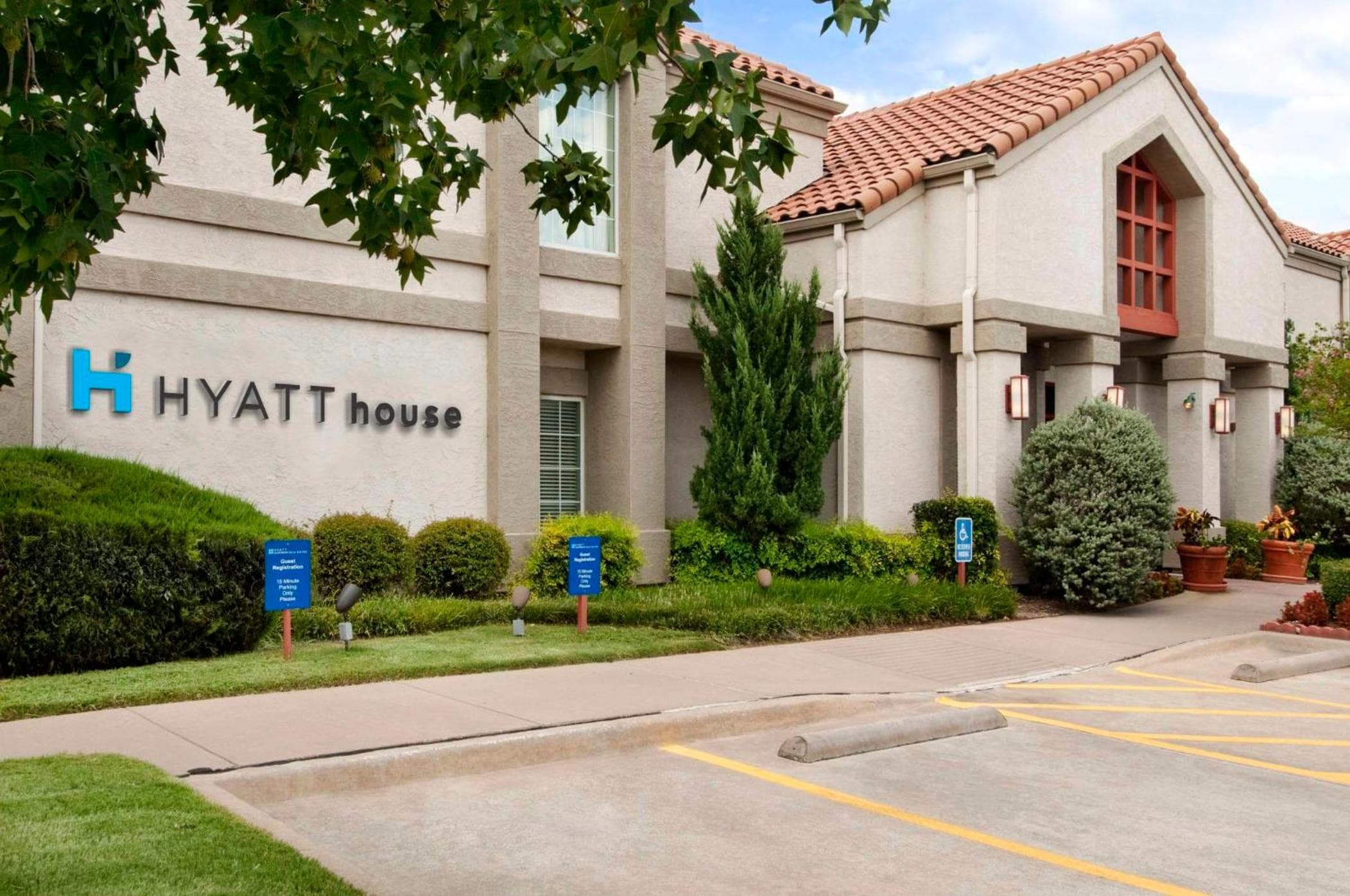 Building at Hyatt House Dallas Las Colinas