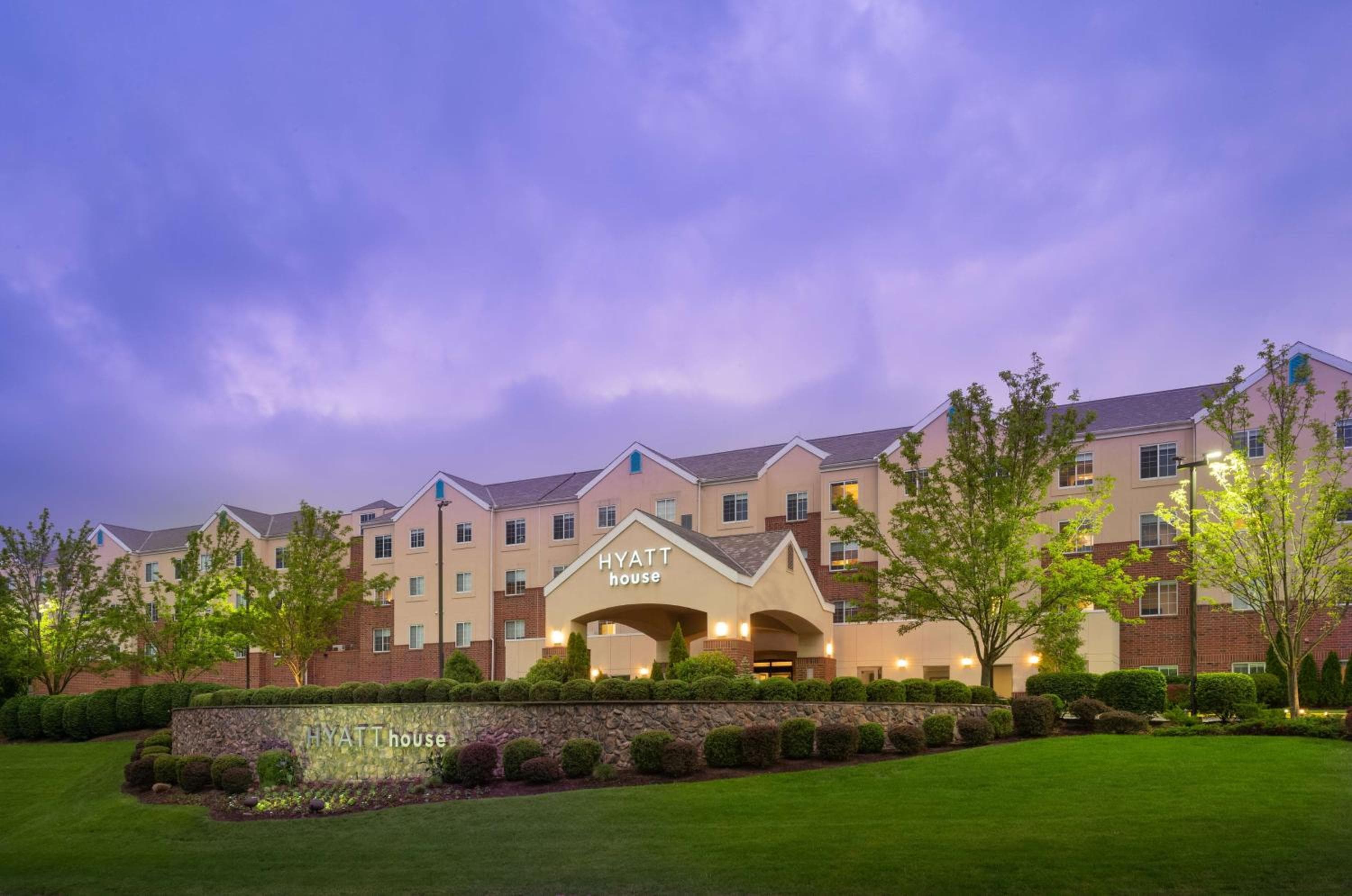 Hyatt House White Plains, West Harrison, photo 2