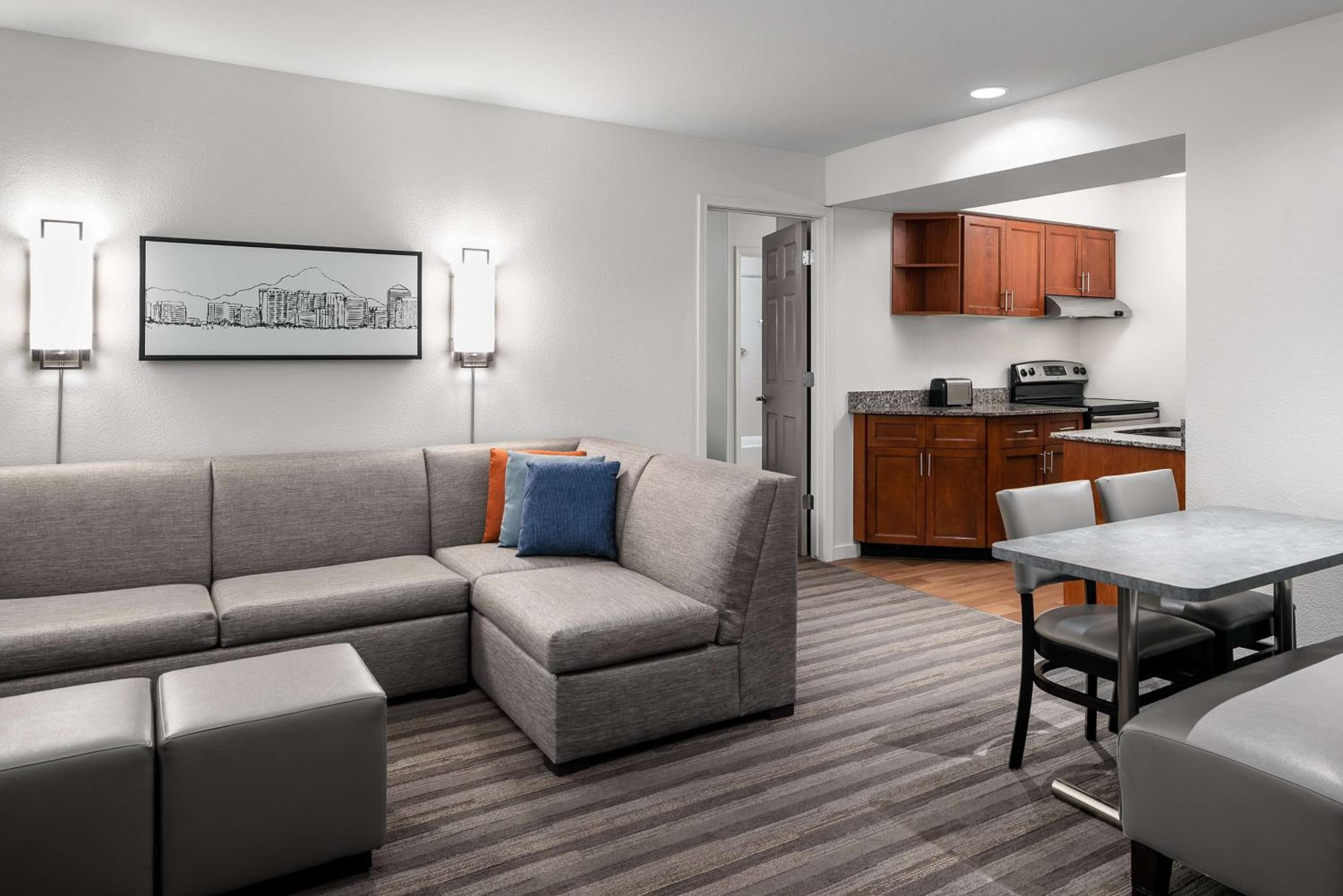 Hyatt House Scottsdale Old Town, Scottsdale, photo 2