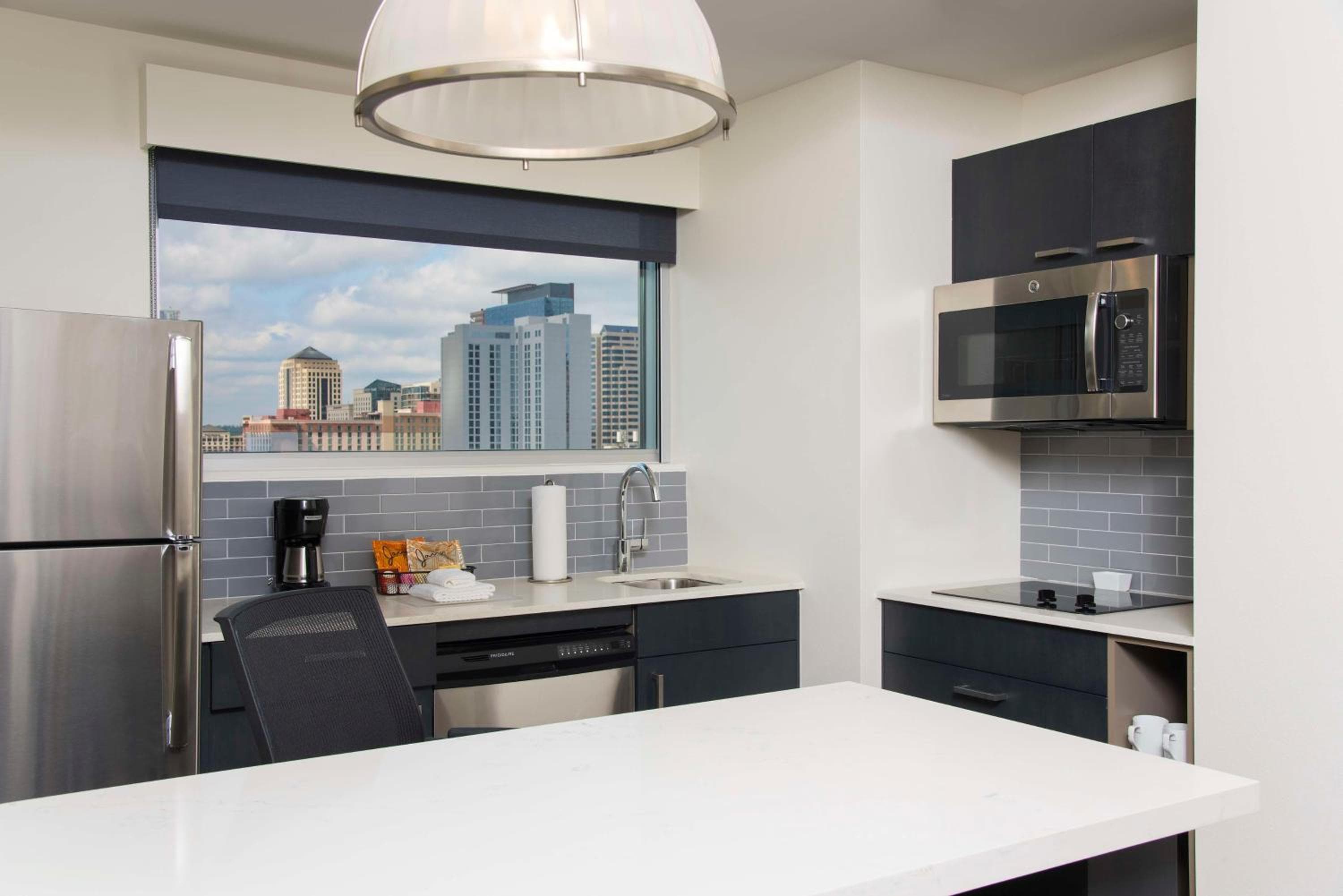 Hyatt House Austin/Downtown, Austin, photo 5