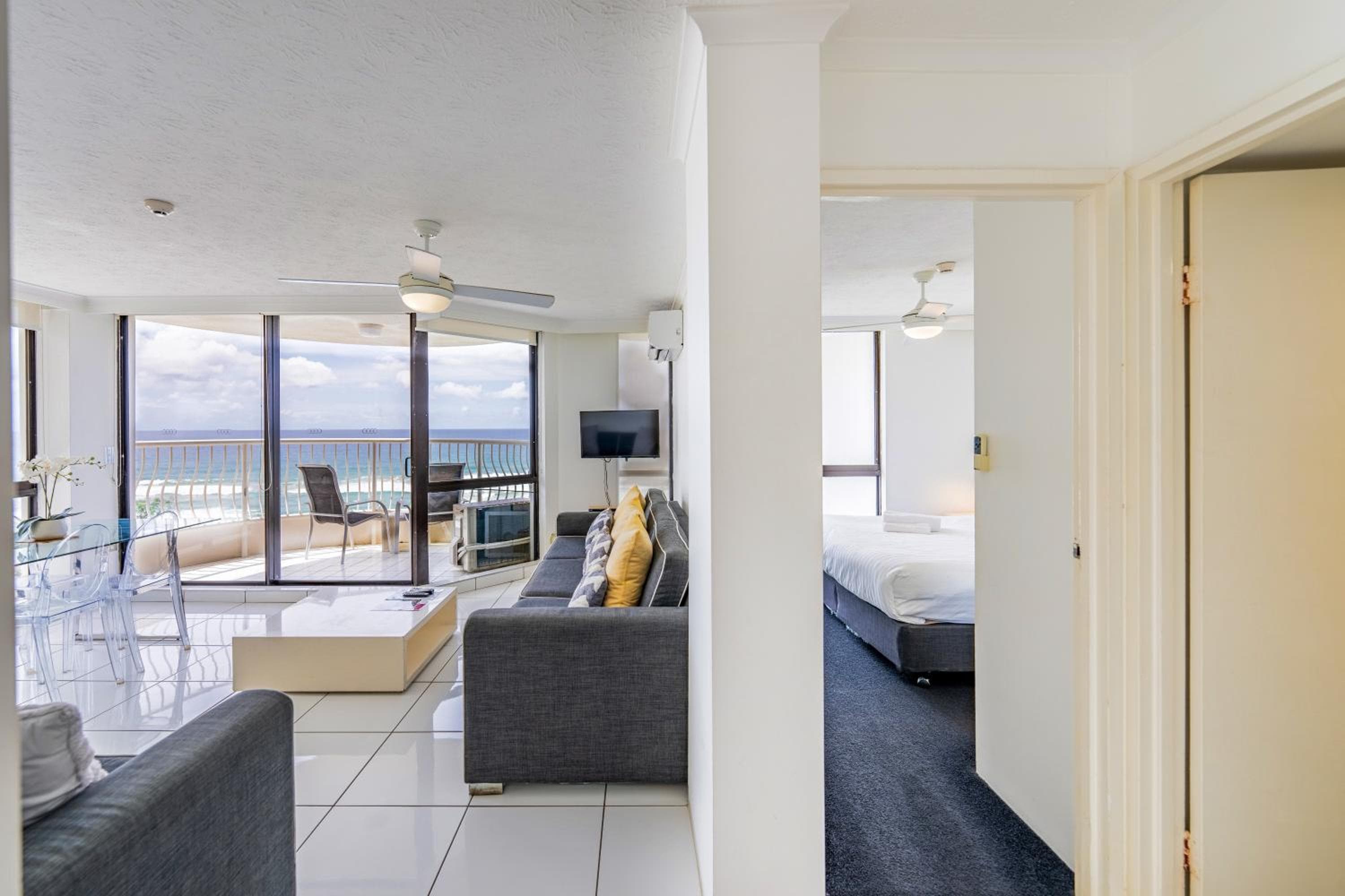 Olympus Beachfront Apartments, Gold Coast, photo 5