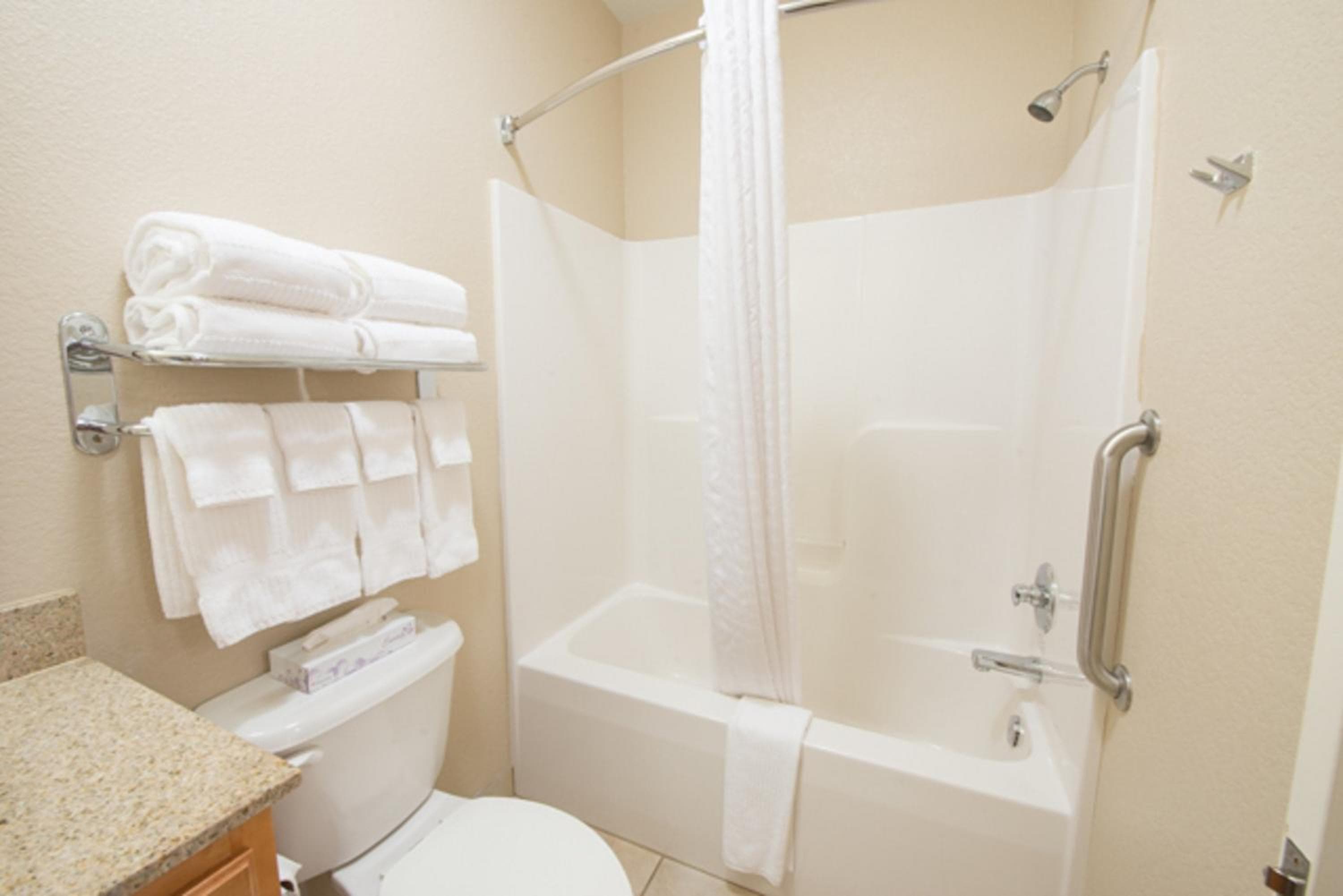 Candlewood Suites Bismarck, Bismarck, photo 5