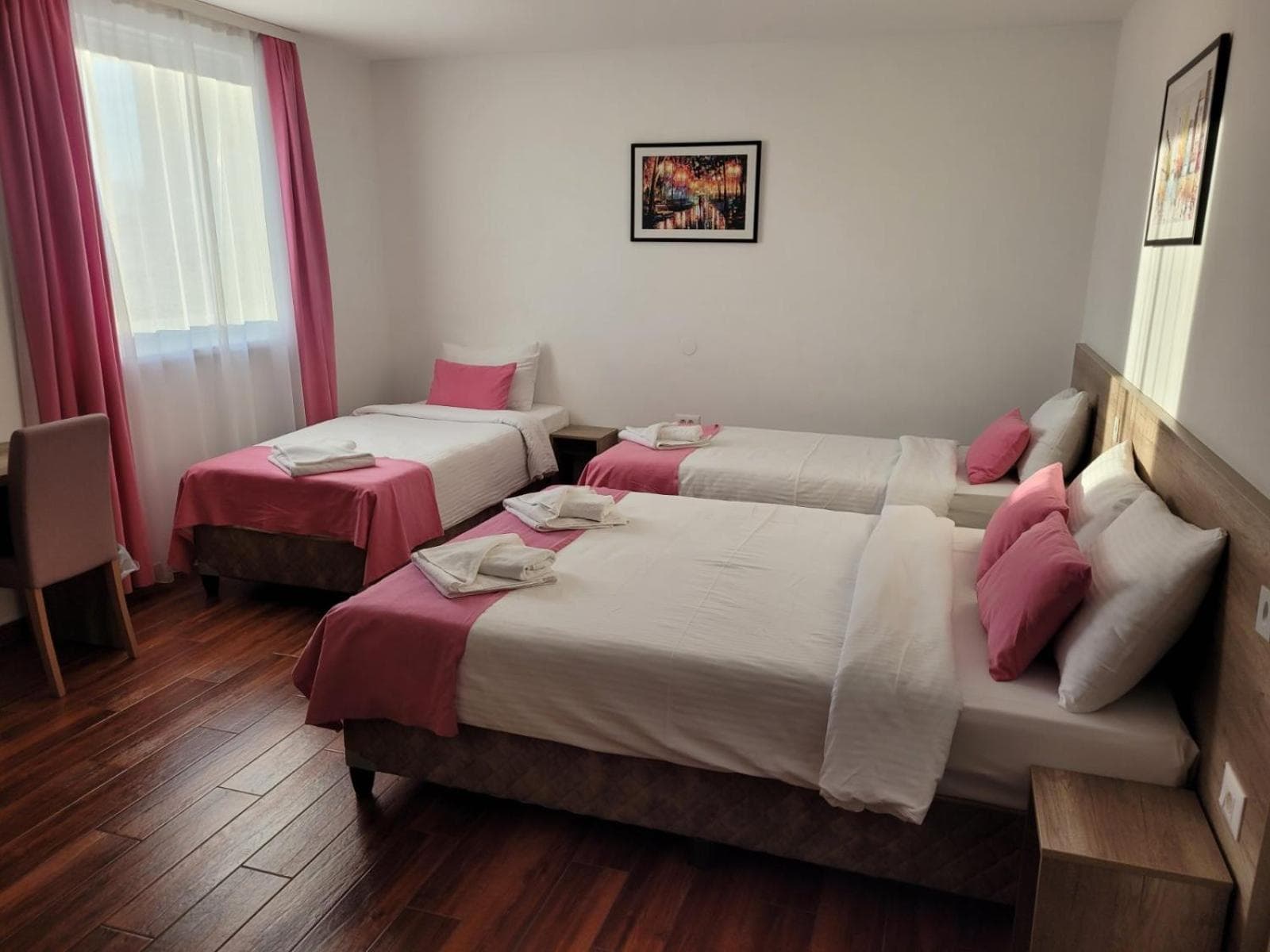 Dona, Altina, Belgrade