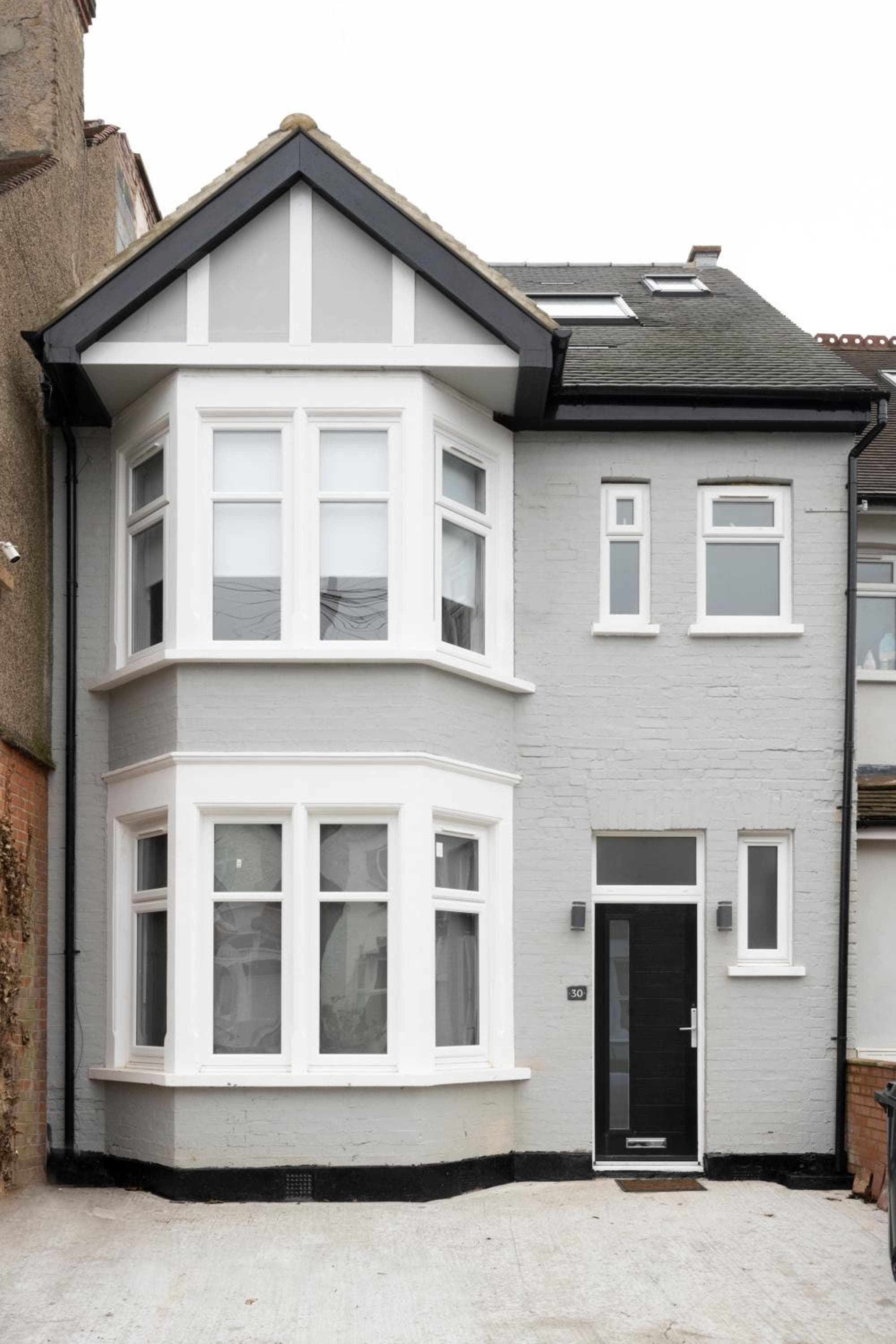 Luxurious London Studios, Harrow