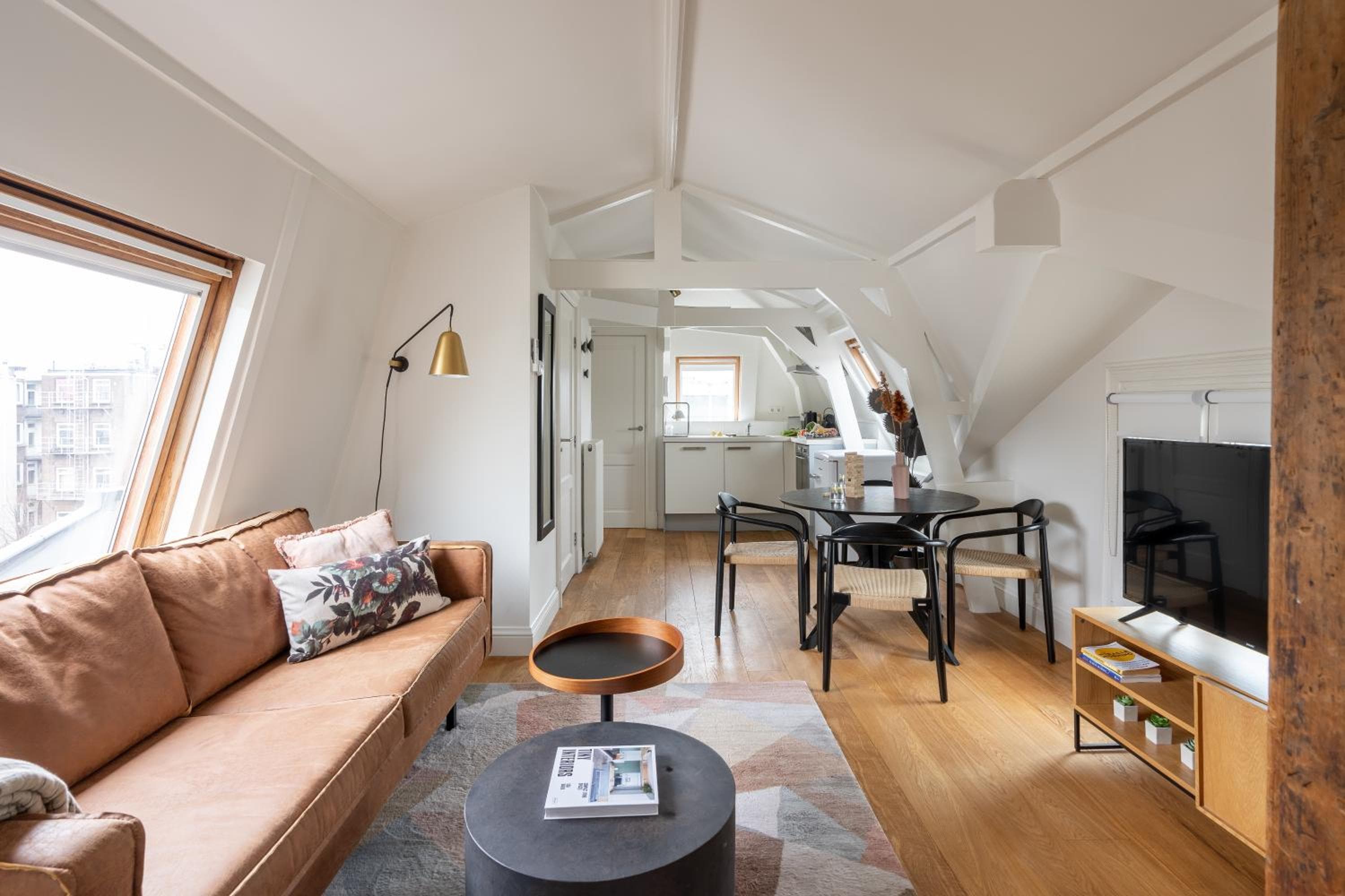 Numa Amsterdam Helmers, Amsterdam