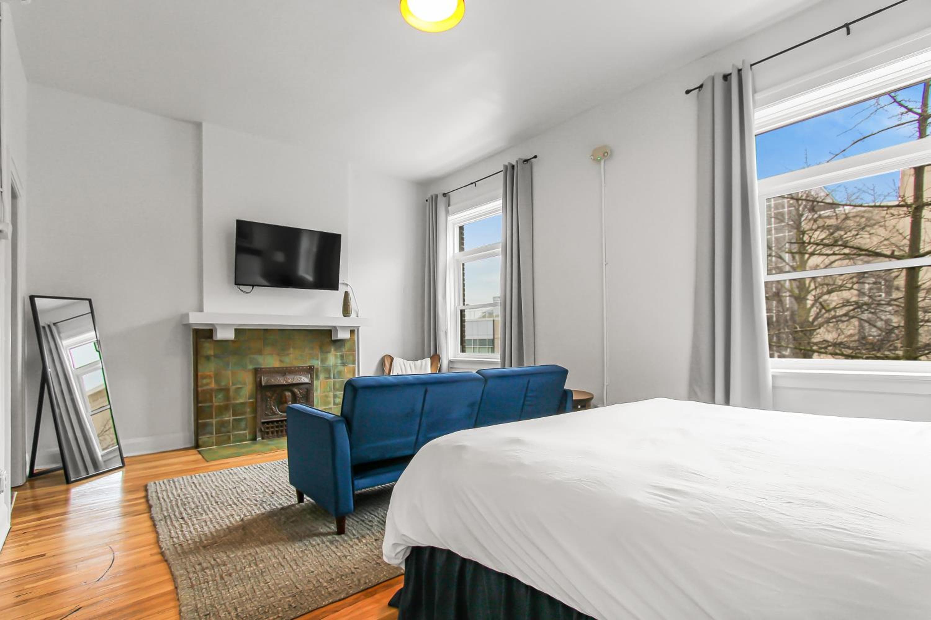 Library Square Suites, Toledo, photo 5
