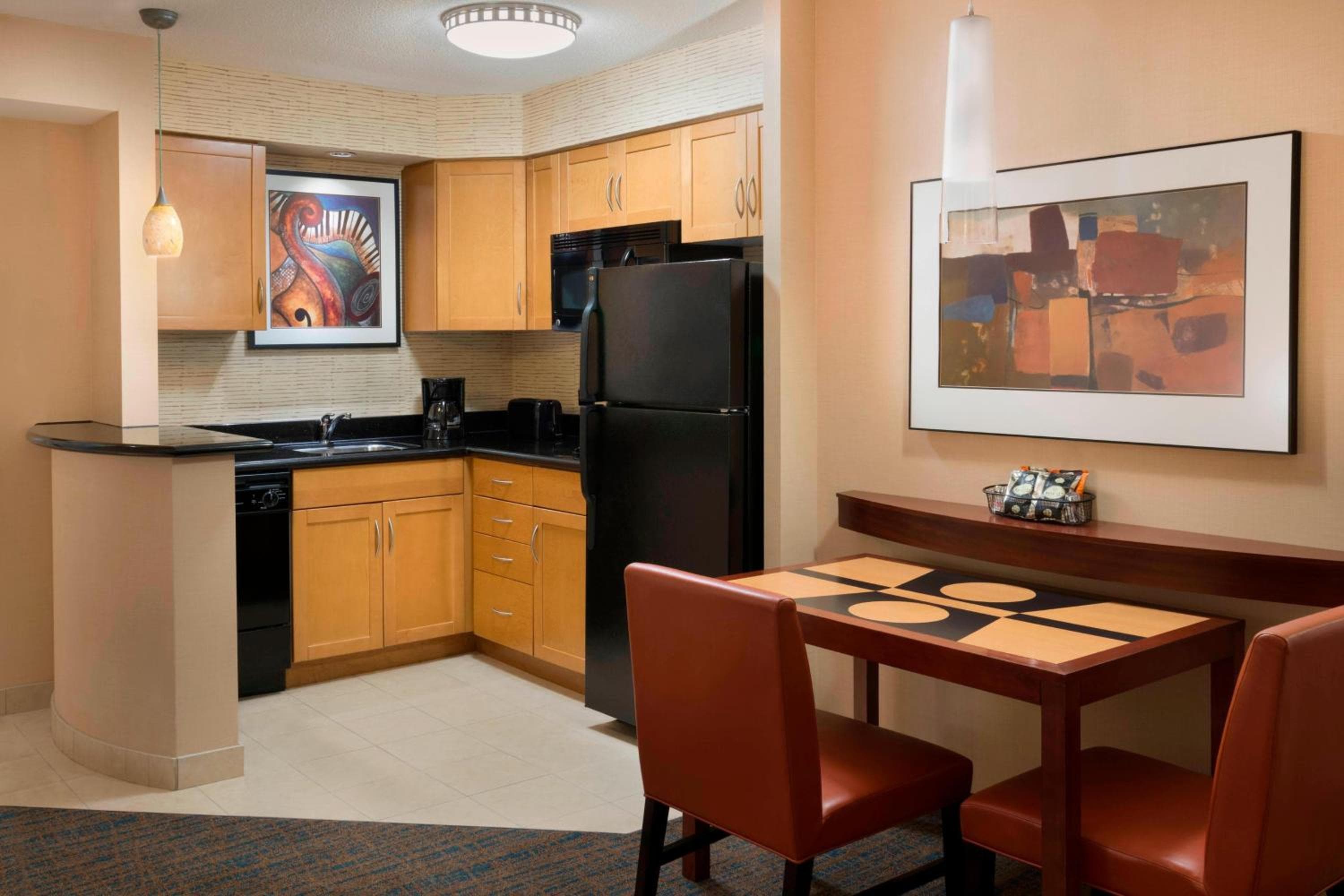 Residence Inn by Marriott Toronto Downtown / Entertainment District, Toronto, photo 2