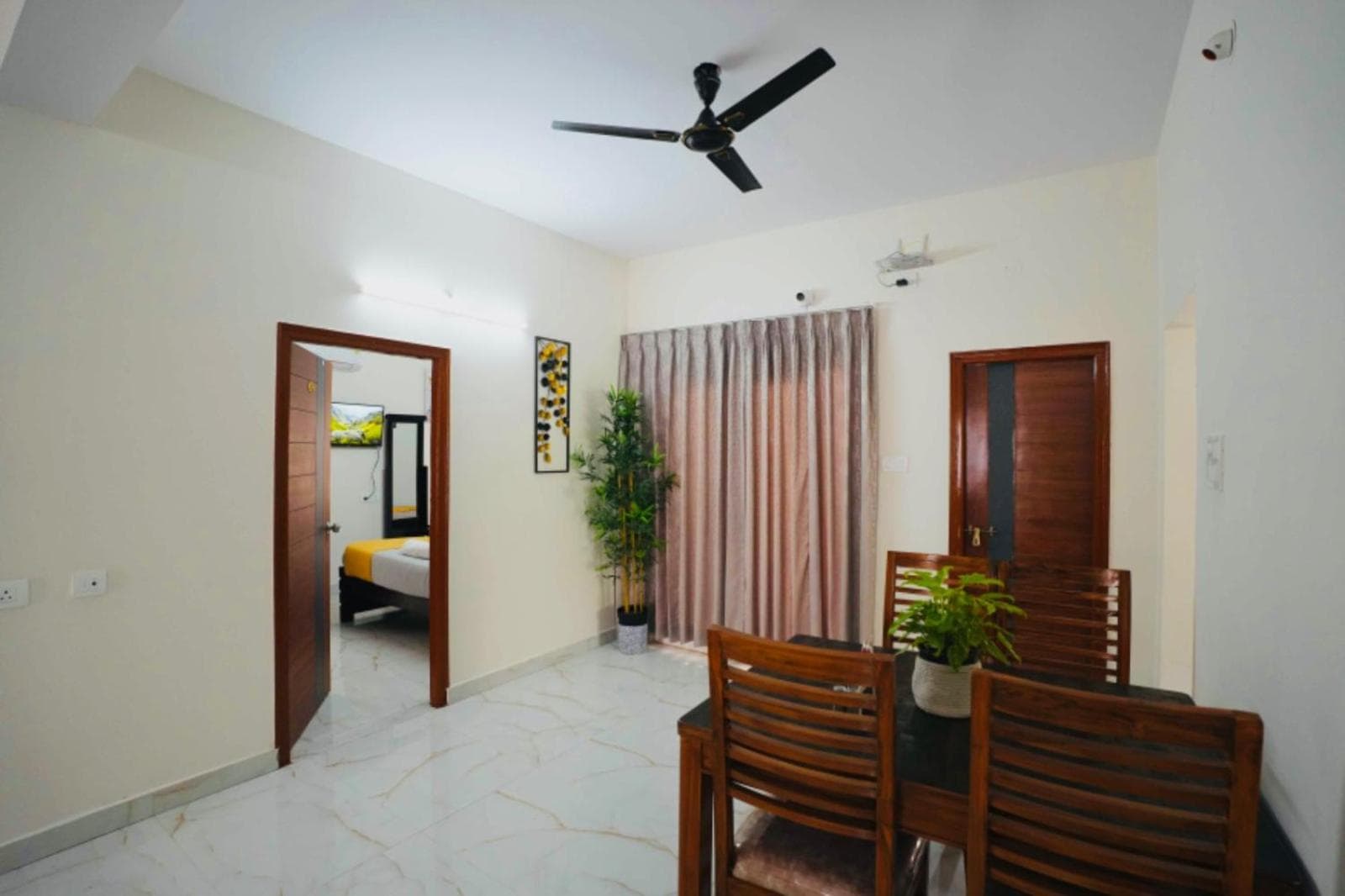 Yellow Bells Serviced Apartments Hitech City, Kondapur, photo 5