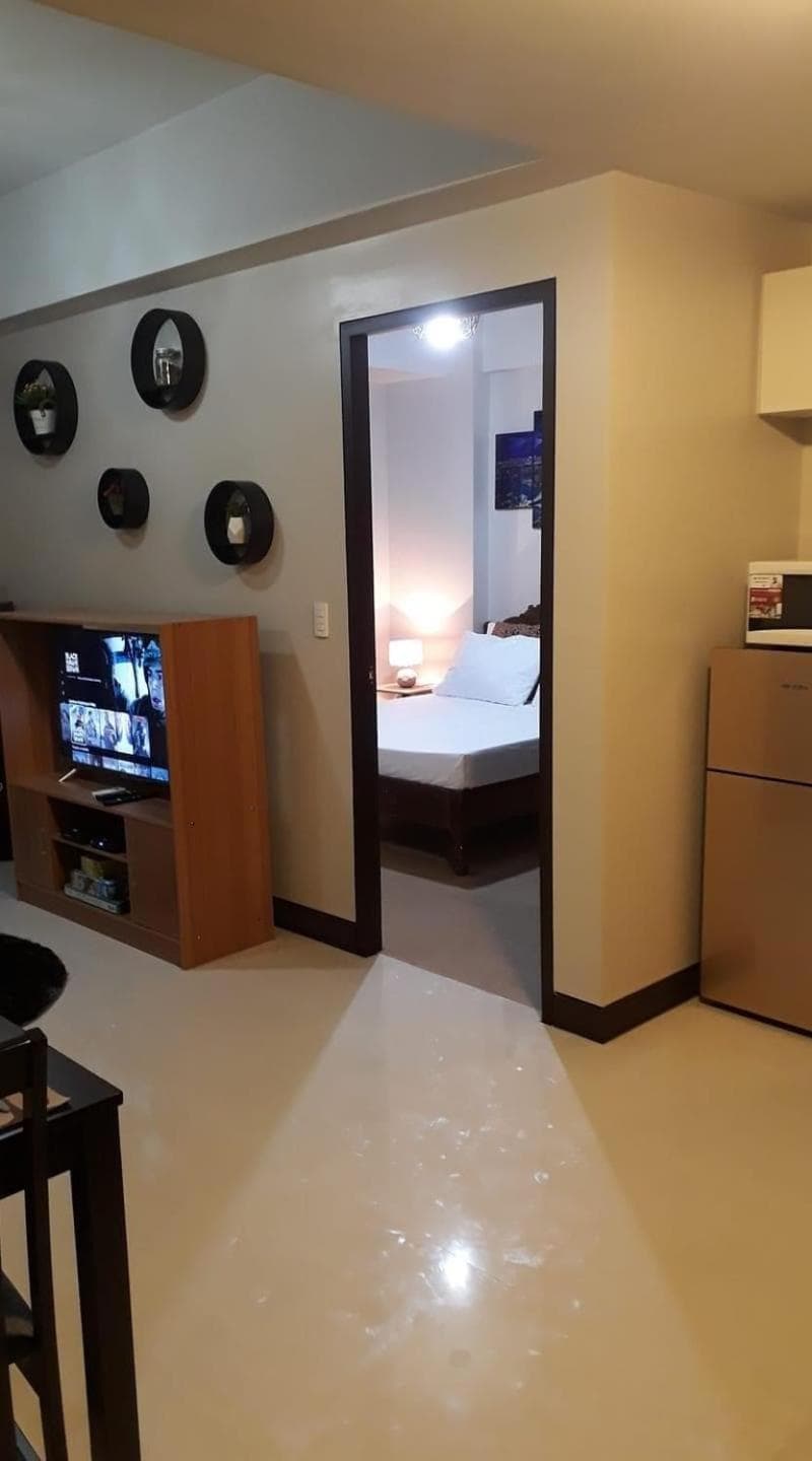 M&P’s Place Manhattan Heights Araneta City Cubao, Manila