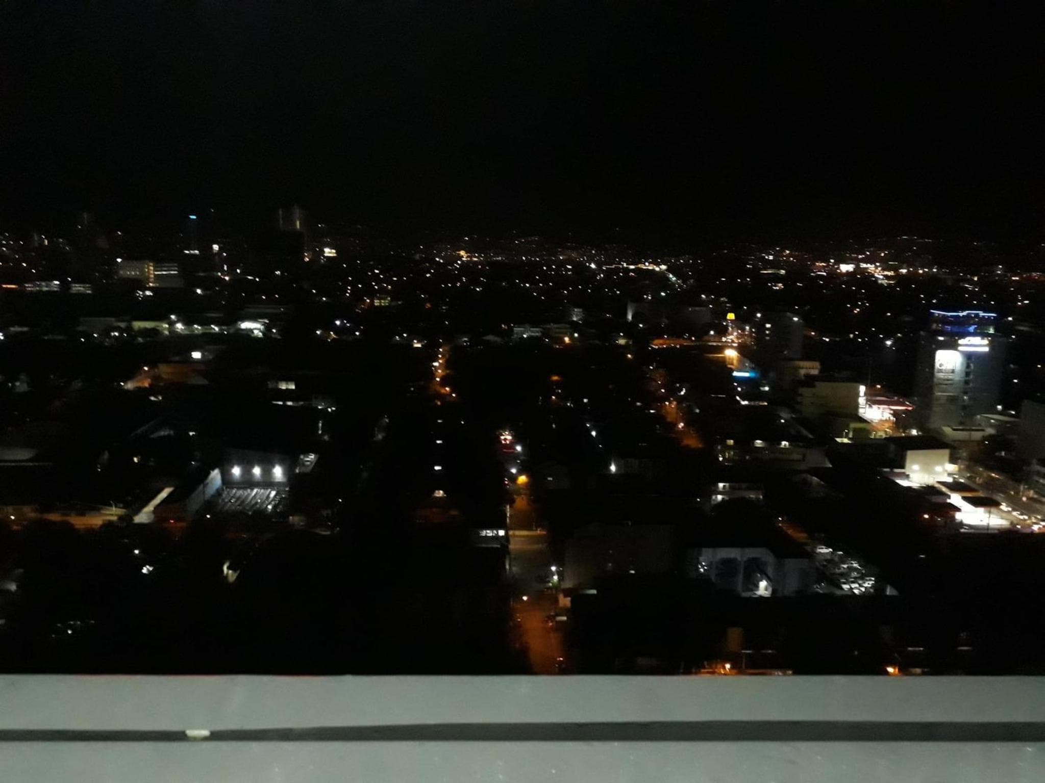 M&P’s Place Manhattan Heights Araneta City Cubao, Manila, photo 3