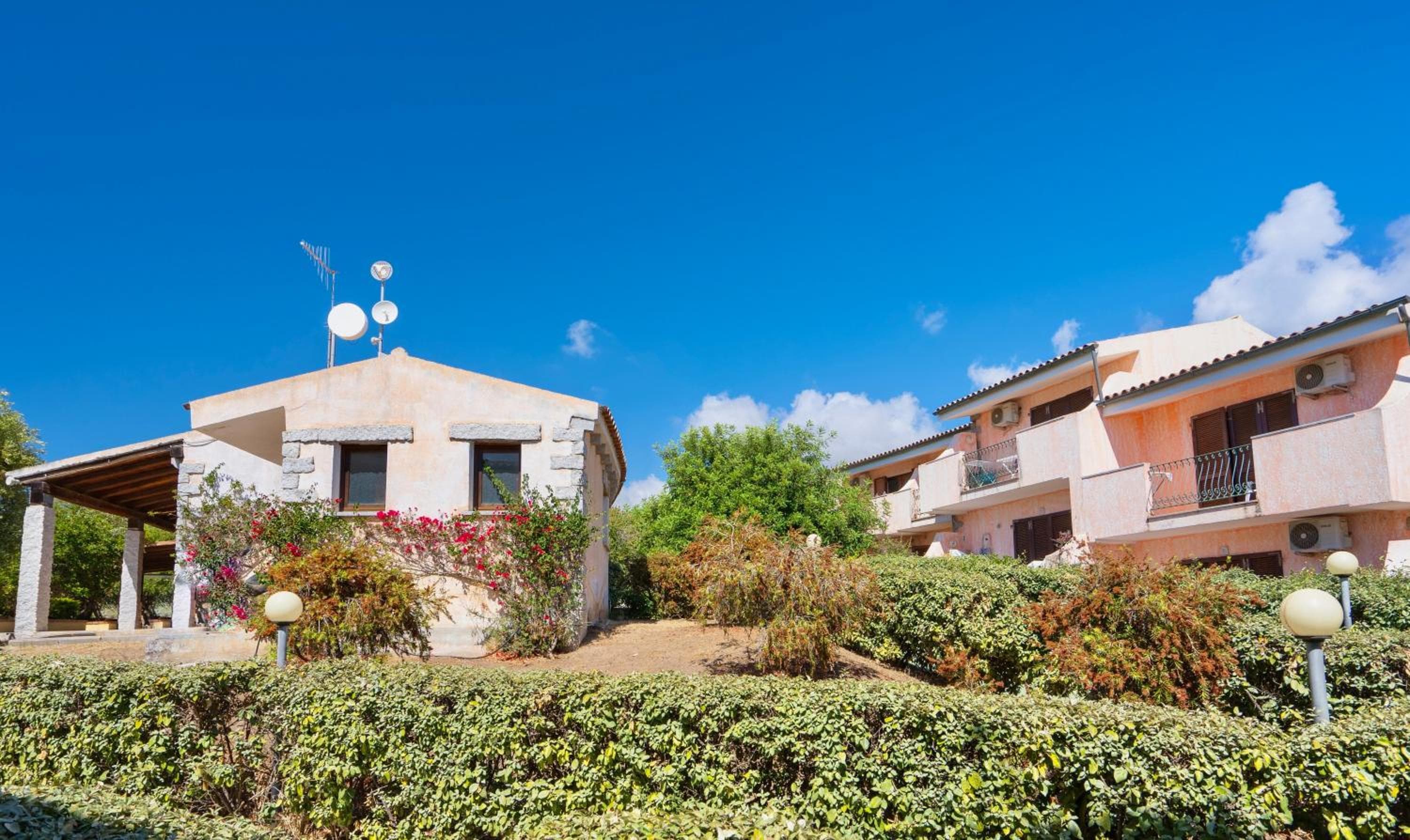 ISA-Residence with swimming-pool in Badesi, Badesi