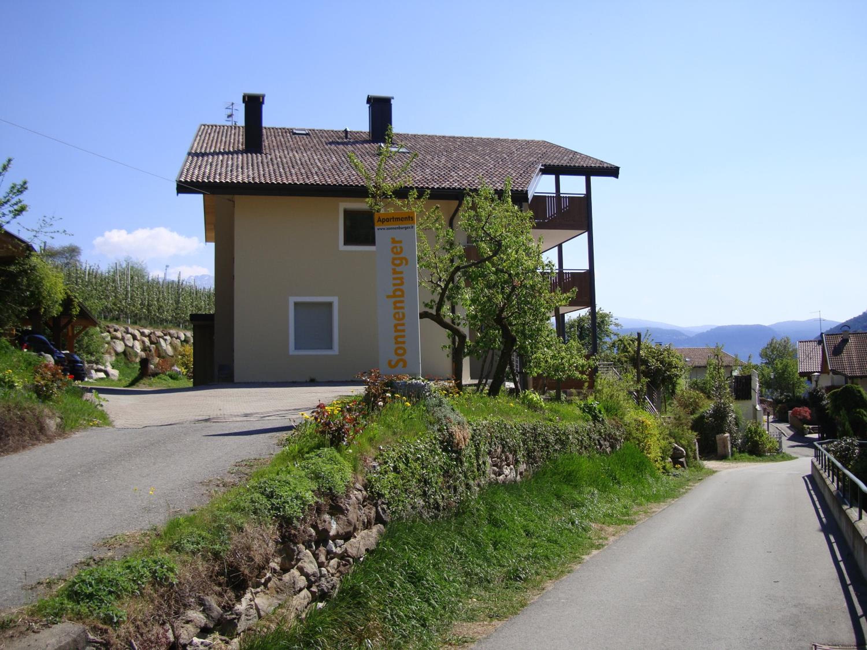 Residence Sonnenburger - Biobauernhof - Azienda agricola biologica, Parcines