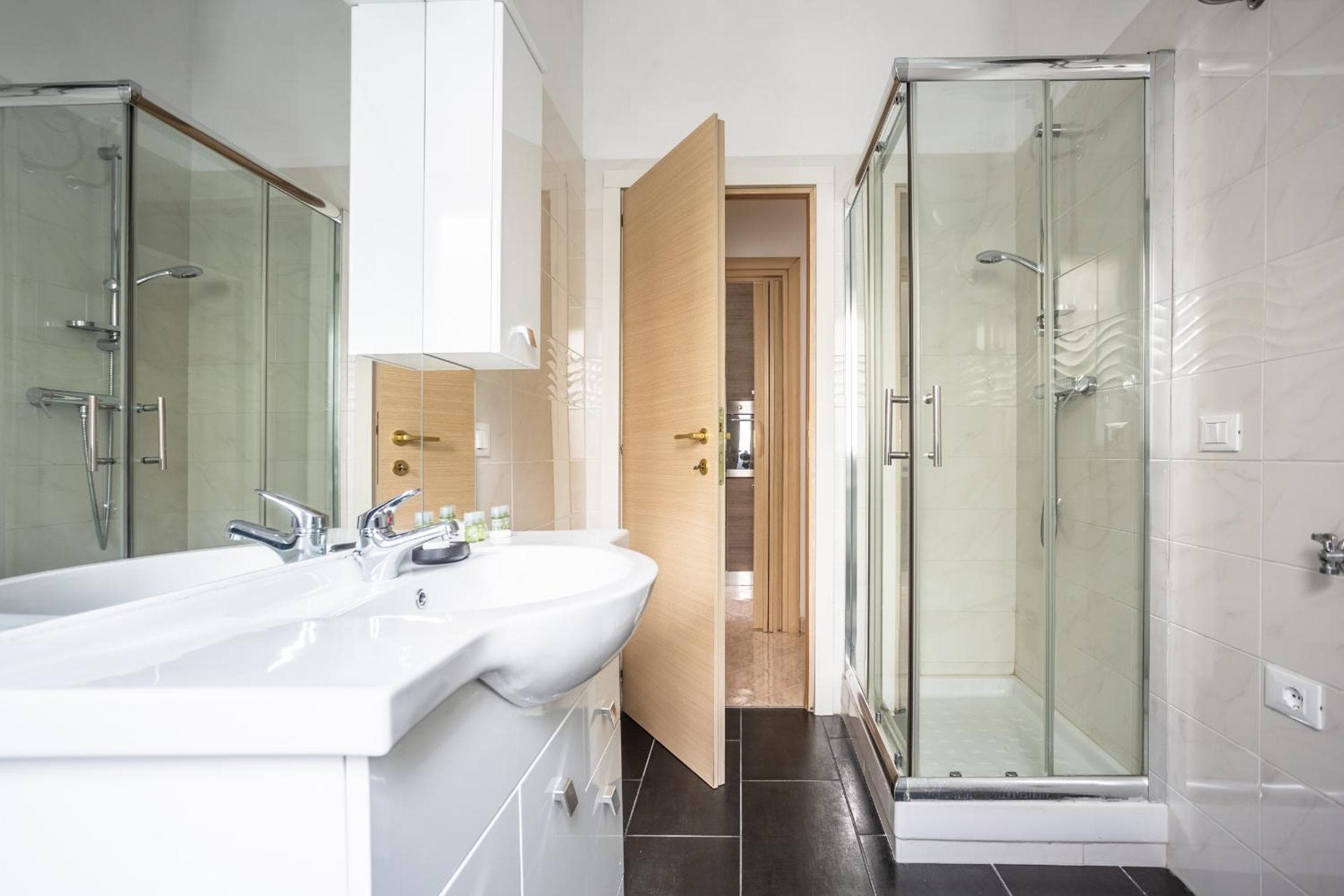 Portside Aparthotel, Rome, photo 2
