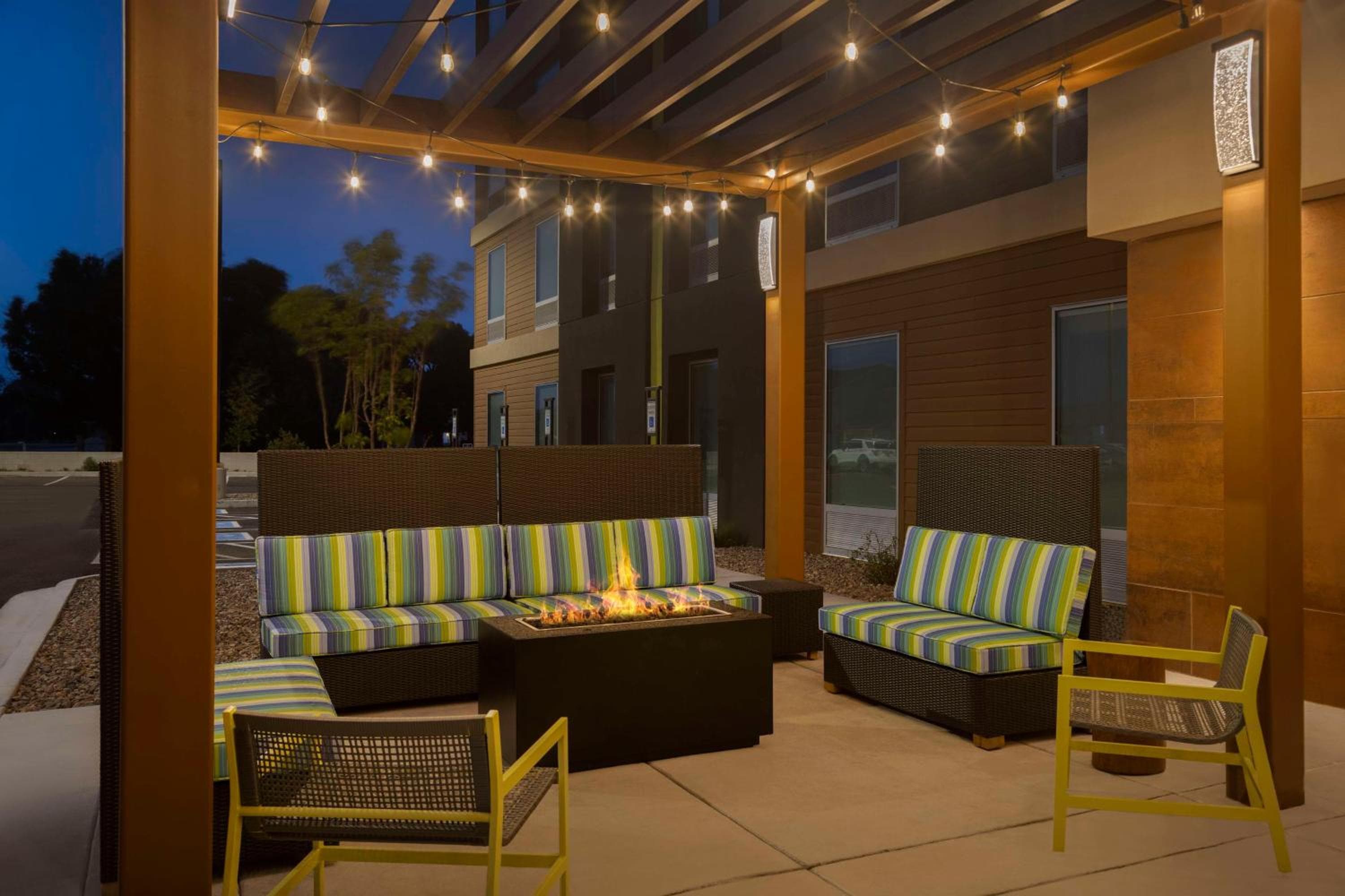 Home2 Suites By Hilton Clovis, Clovis, photo 2