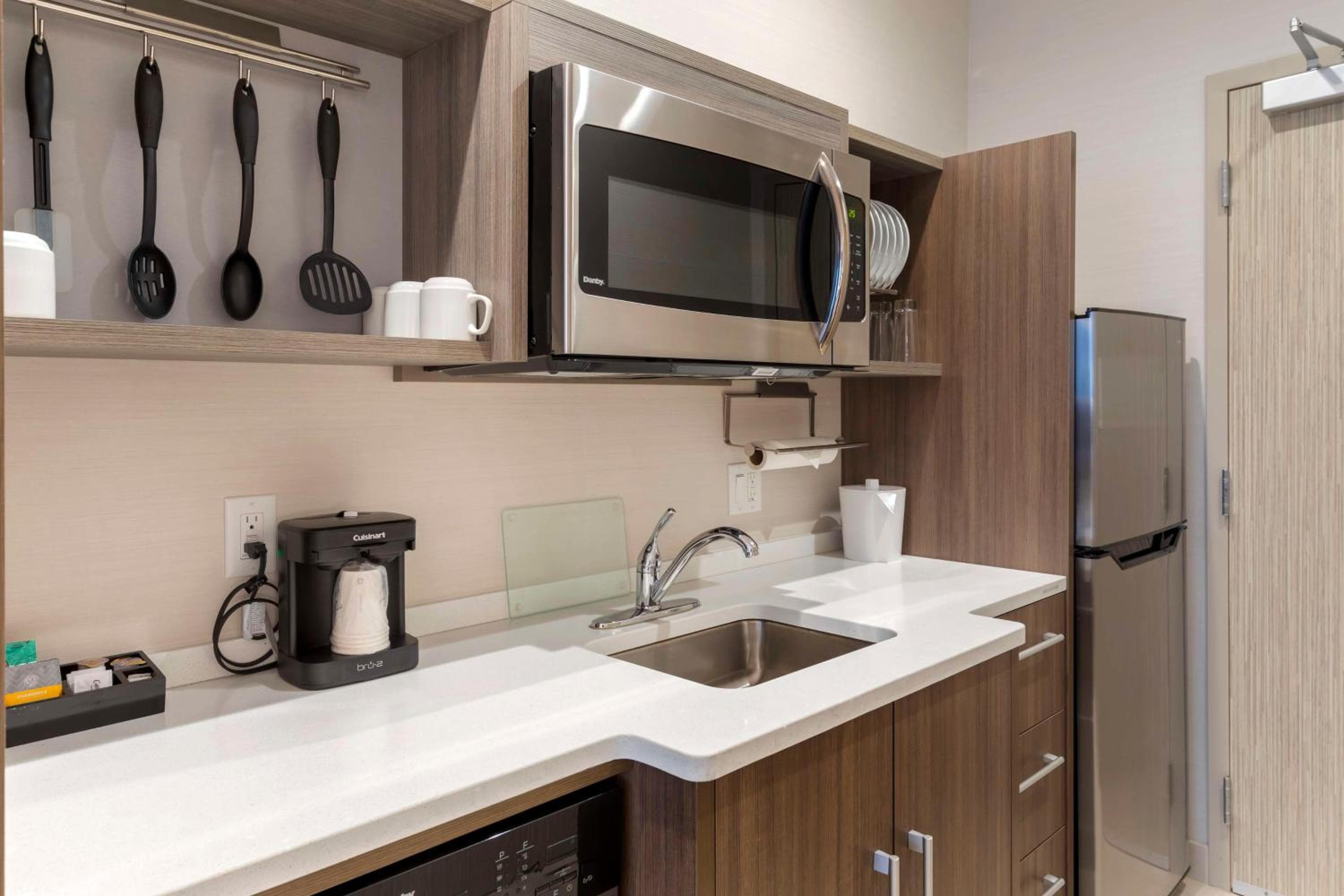 Home2 Suites By Hilton Redlands, Redlands, photo 4