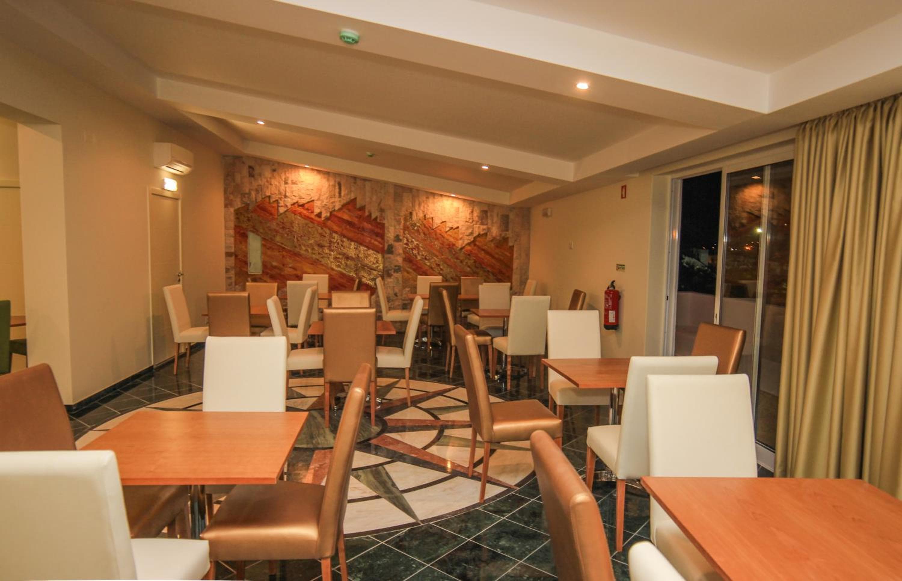 Lagoa Hotel, Lagoa, photo 3
