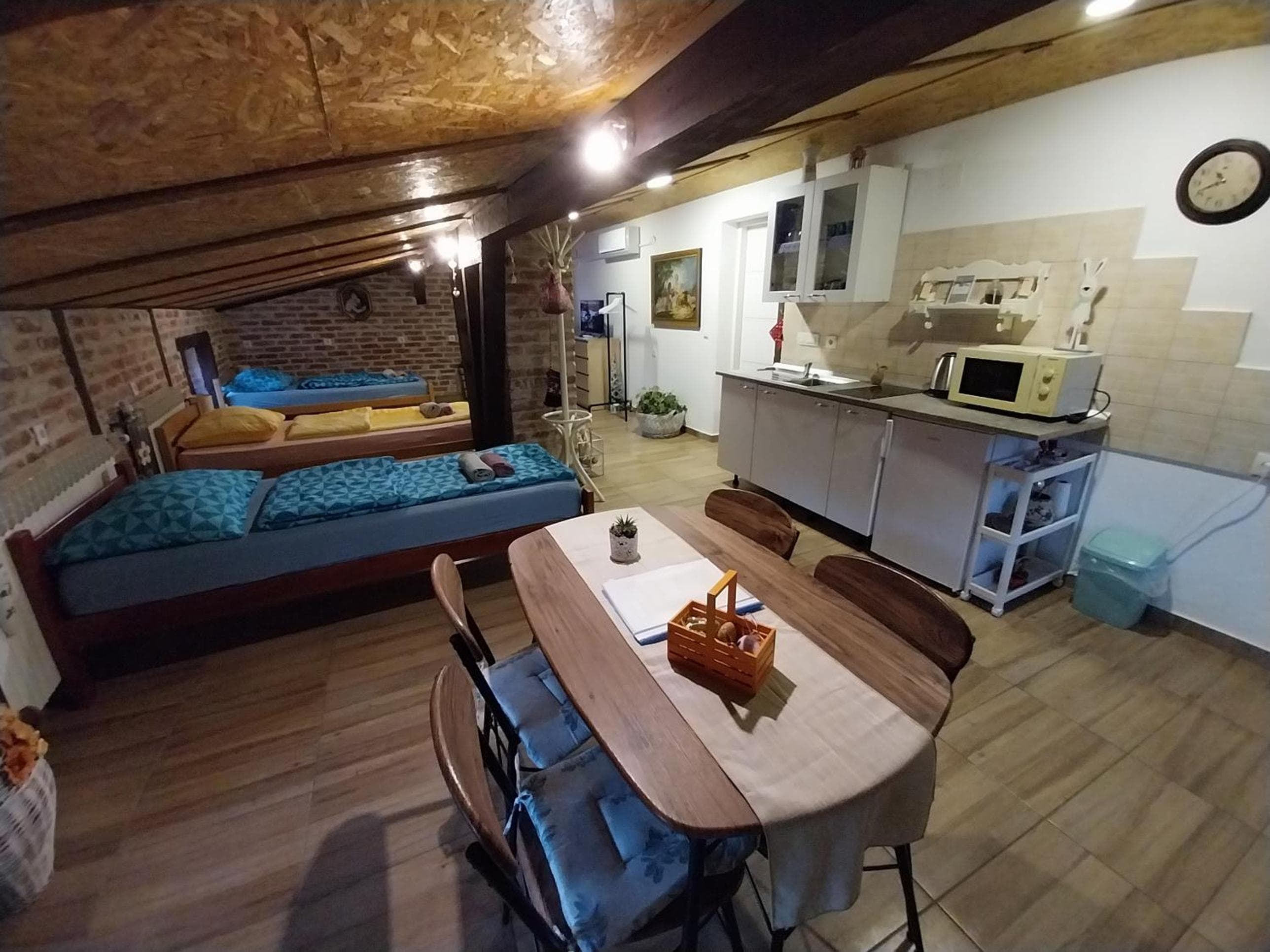 Apartment Ada bed & breakfast, Gračac, photo 5