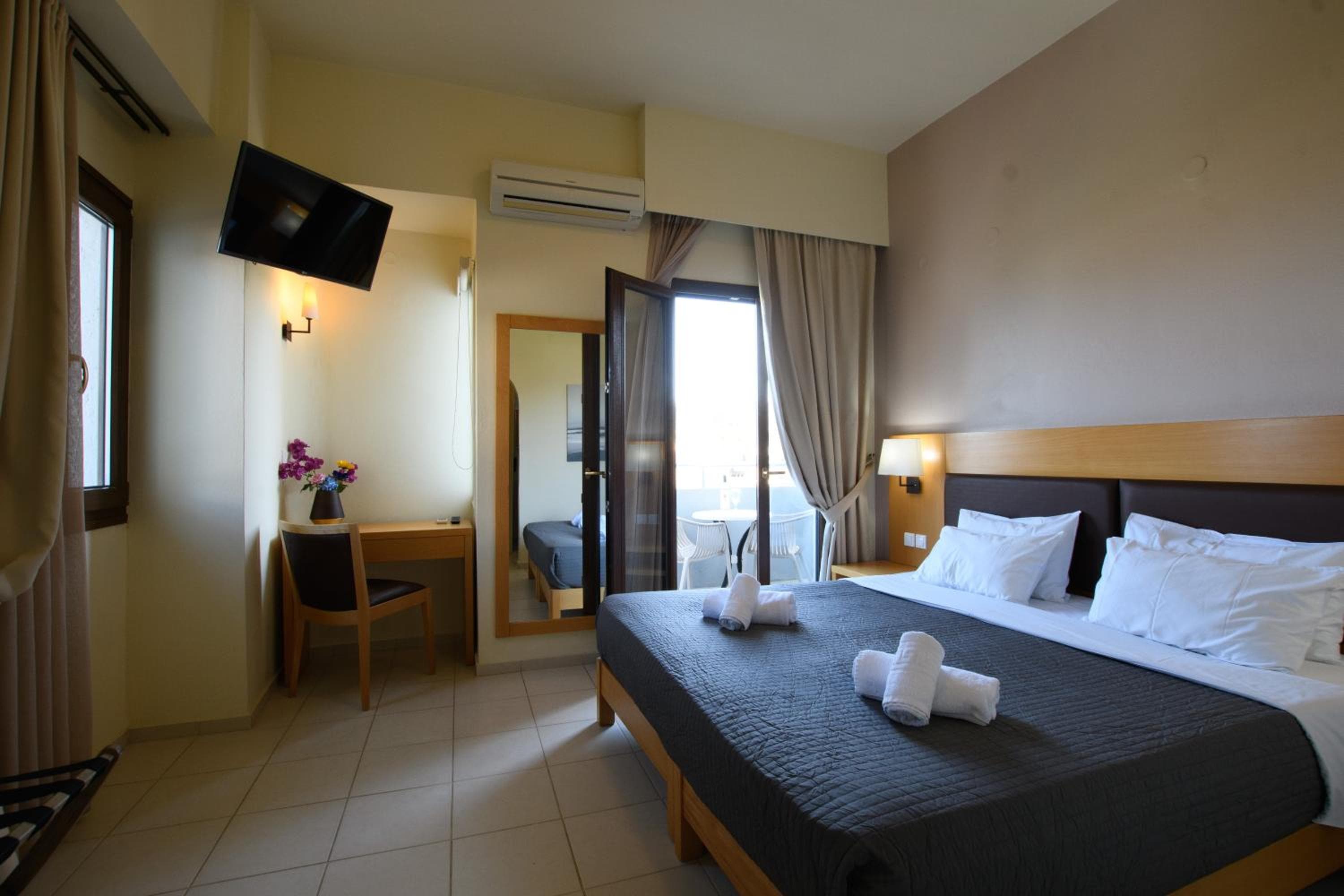 Dimitra Hotel & Apartments by Omilos Hotels, Kokkíni Khánion, photo 3
