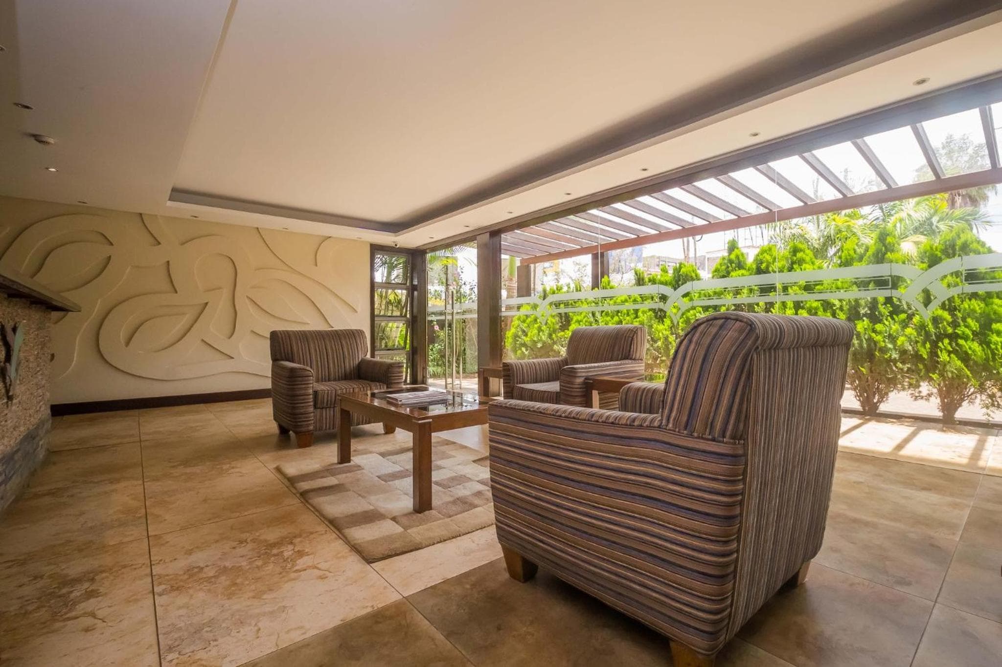 Taarifa Suites by Dunhill Serviced Apartments, Nairobi, photo 4