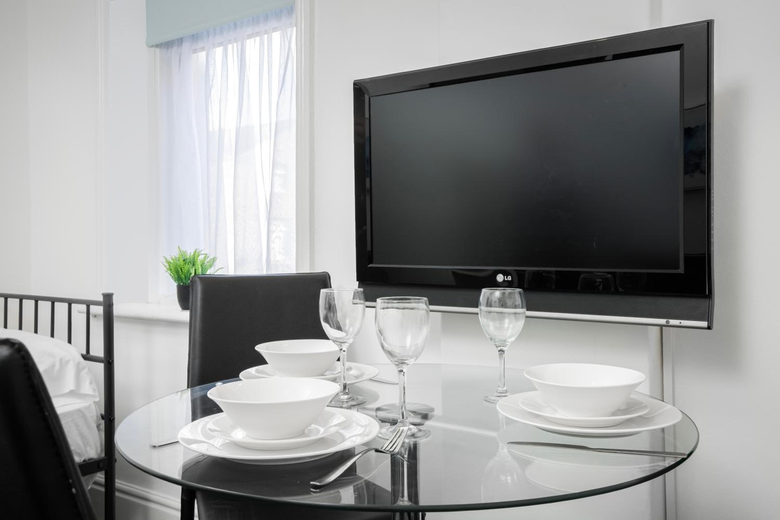 Dining at BARTON BEACHSIDE - Stylish Studio Apartment, Double & Single - Central Beach & Promenade Location - Over 21's, Family Friendly Only, ID Required