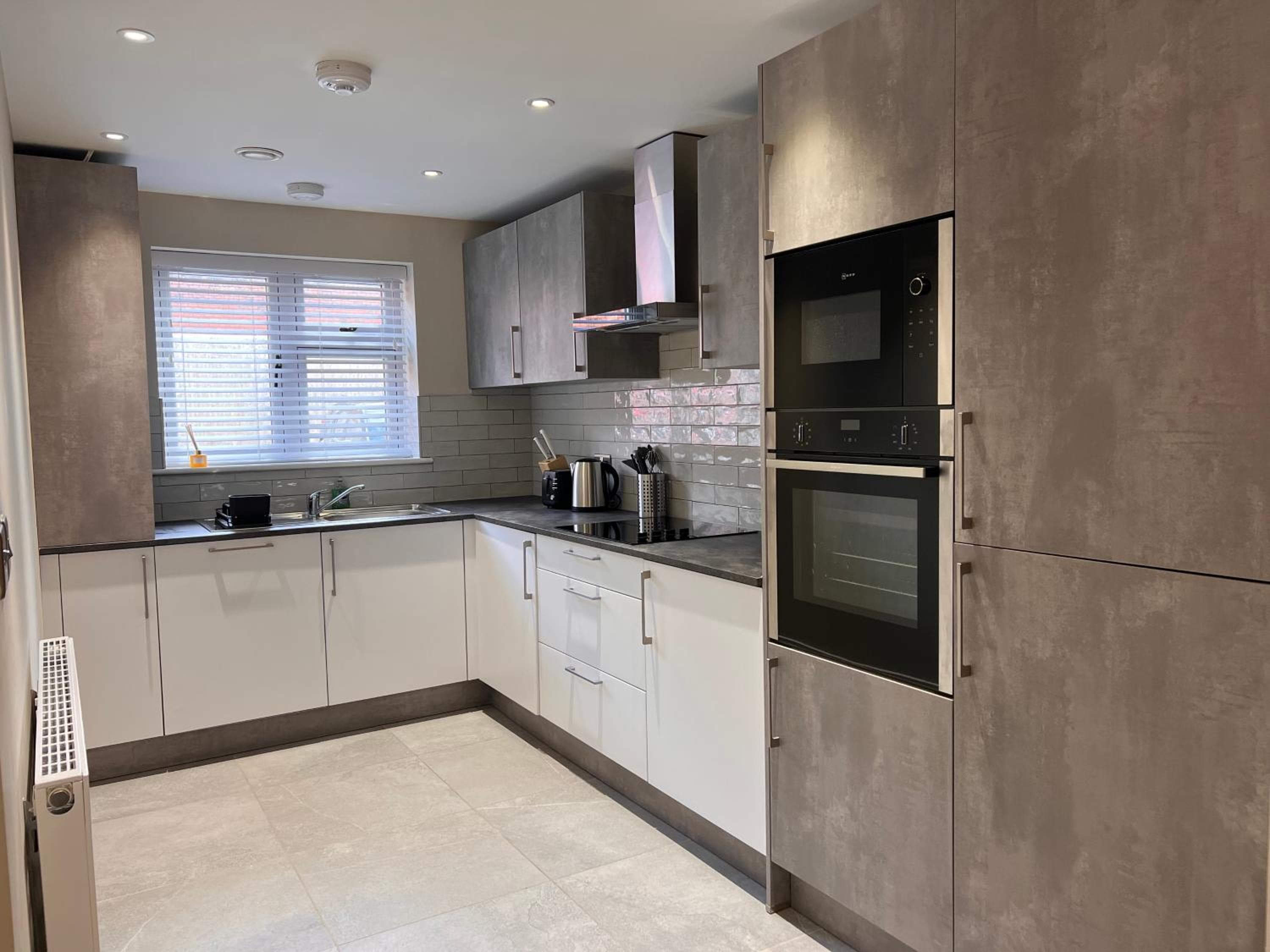 Modern Apartment - BHX NEC - Free Secure Gated Parking, Solihull, photo 4