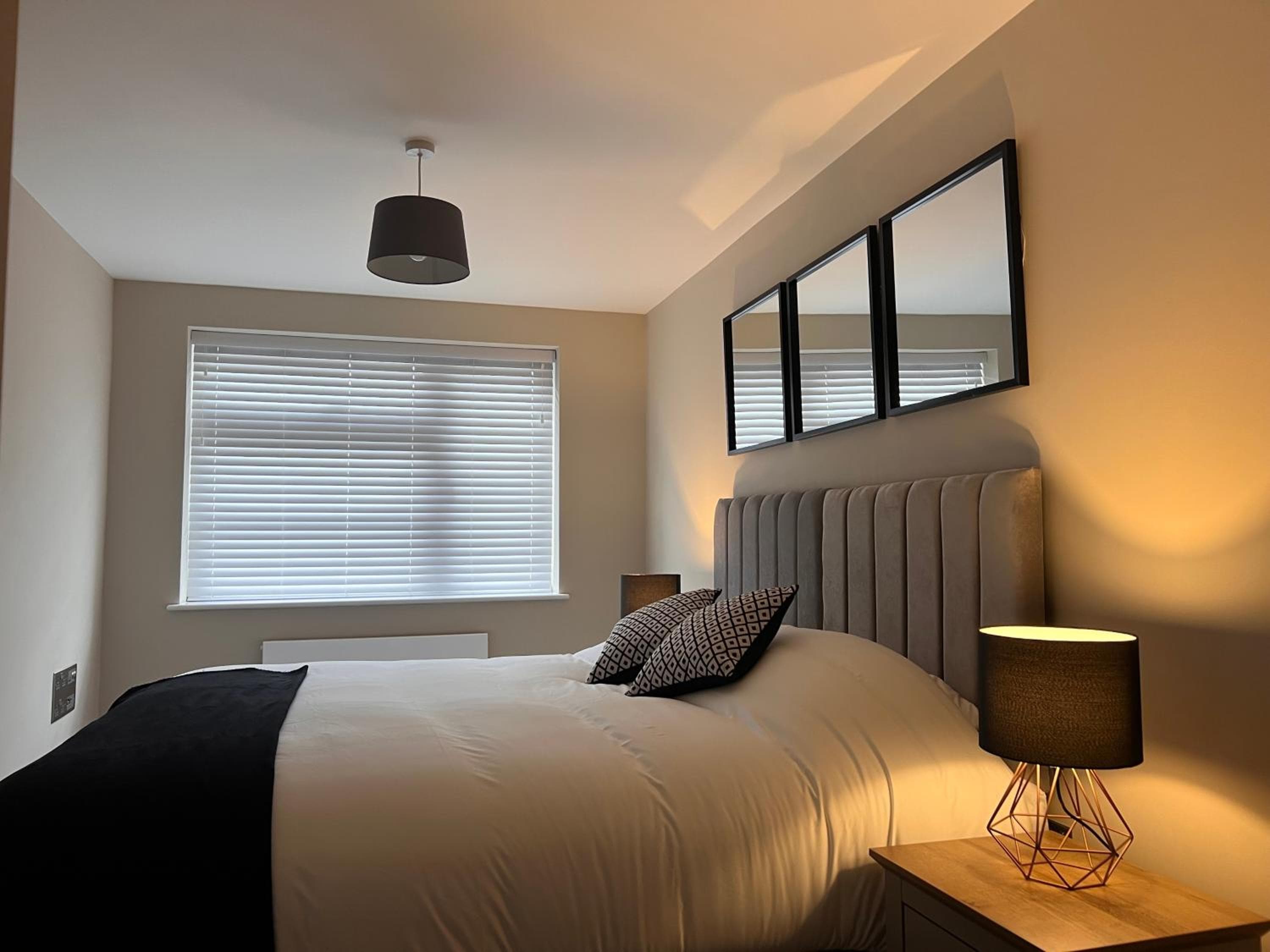 Modern Apartment - BHX NEC - Free Secure Gated Parking, Solihull, photo 5