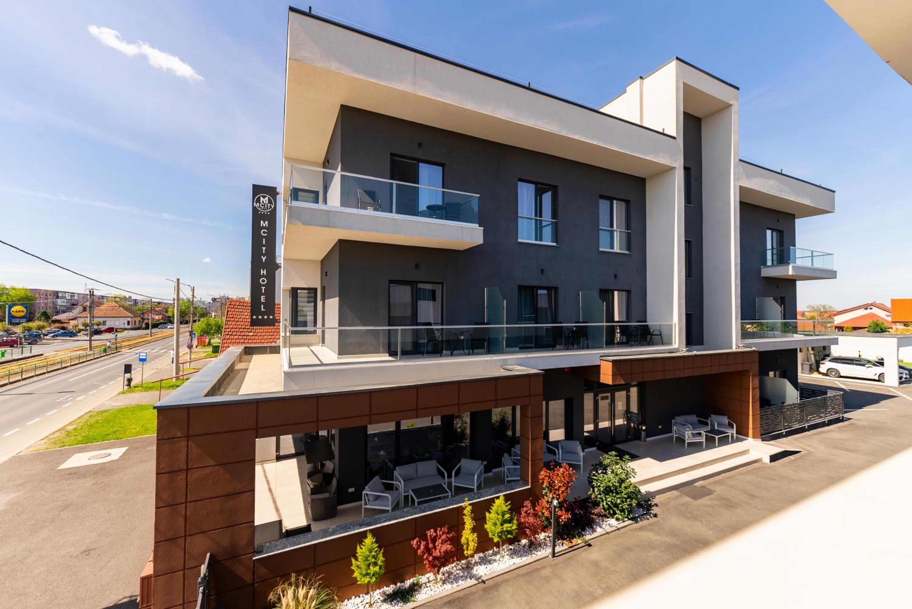 MCity Hotel, Arad