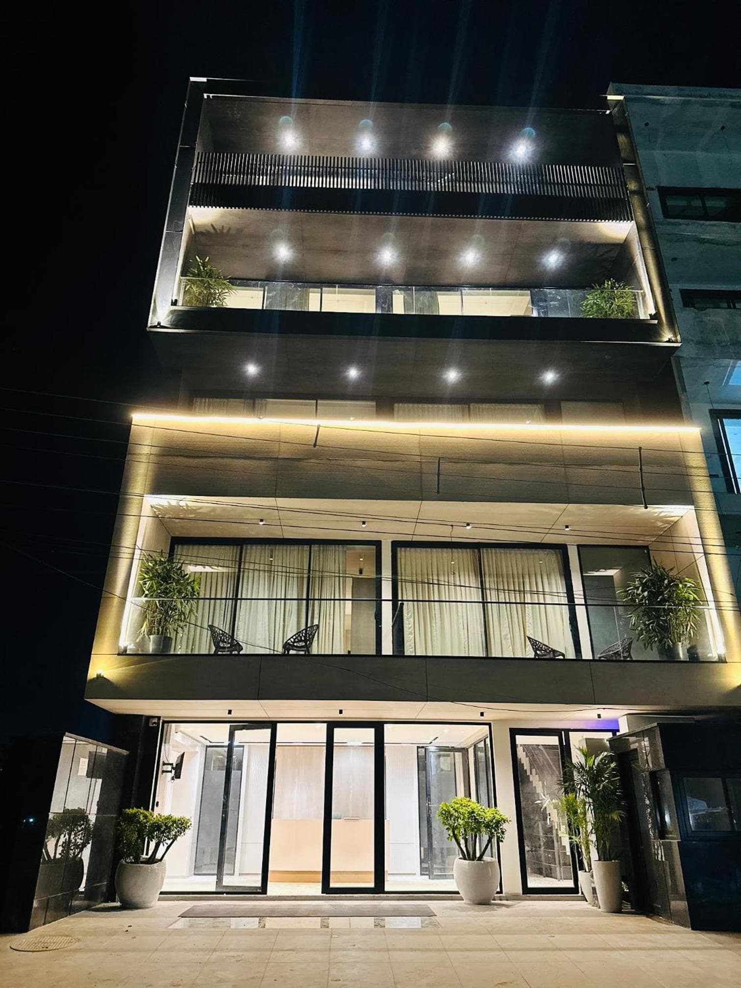 The Lodgers 2 BHK Serviced Apartment Near Artemis Hospital Sector 57 Gurgaon - Nearest Metro Station Sector 54 Chowk, Gurgaon