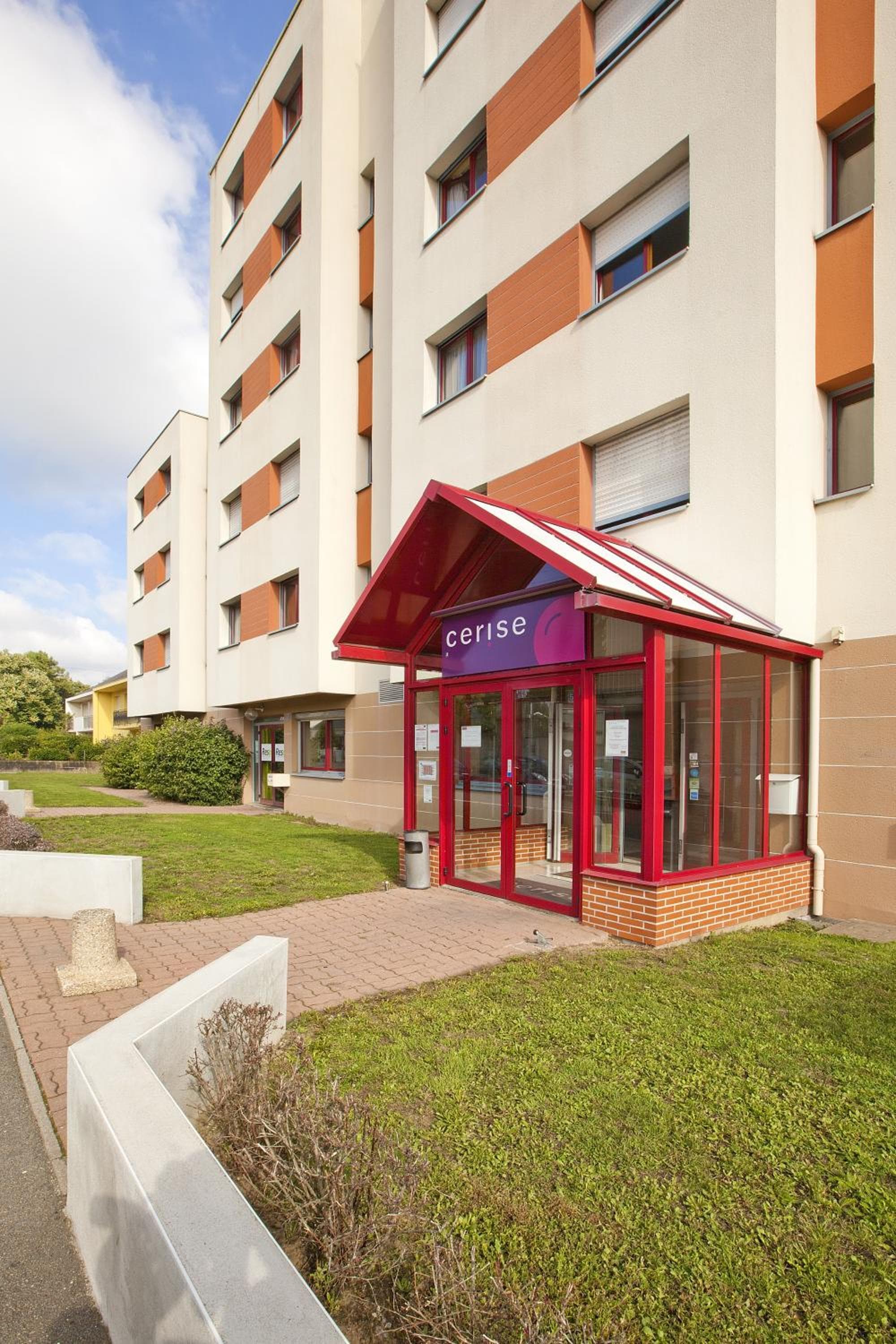 Cerise Nantes La Beaujoire, Nantes