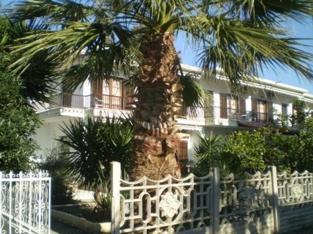 Hotel Apolafsi, Volos