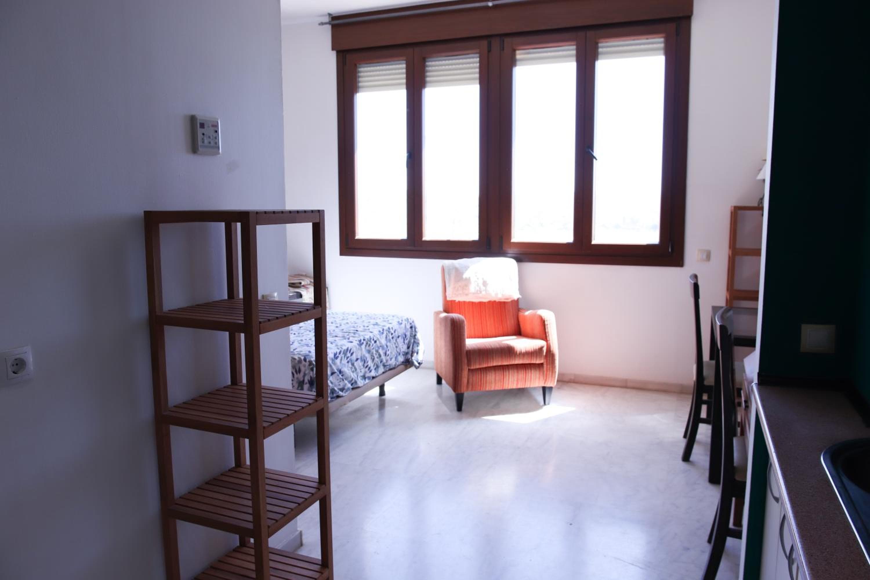 SE - Peaceful Shiny Apartment Near Fibes, Seville, photo 6