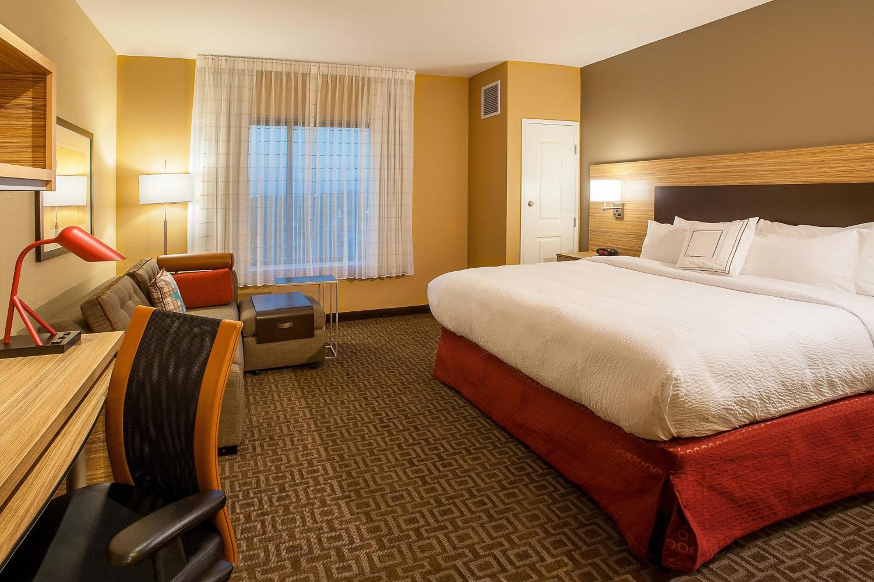 TownePlace Suites by Marriott Minneapolis near Mall of America, Minneapolis, photo 2