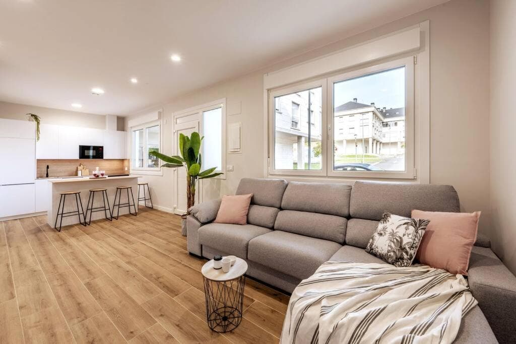 White Tree Rooms and Apartments, O Pedrouzo