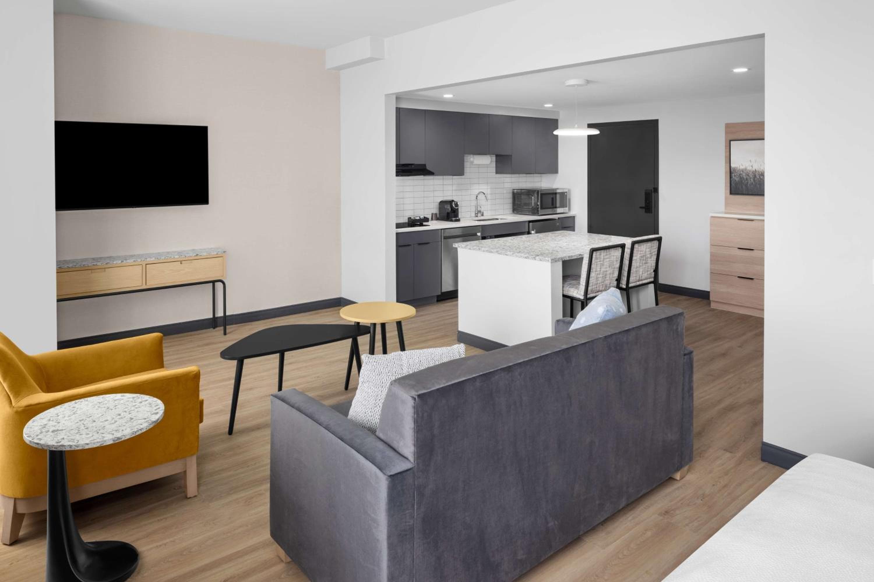 Homewood Suites By Hilton Grand Prairie At EpicCentral, Grand Prairie, photo 3