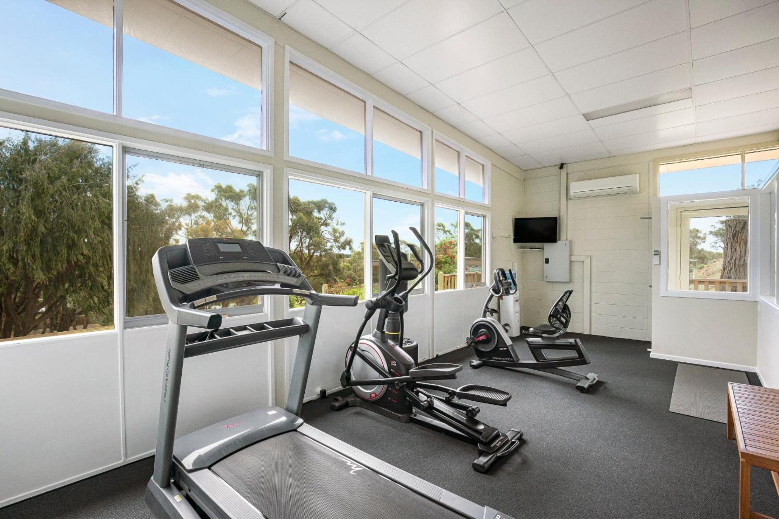 Bellbrae Country Club, Bellbrae, photo 5