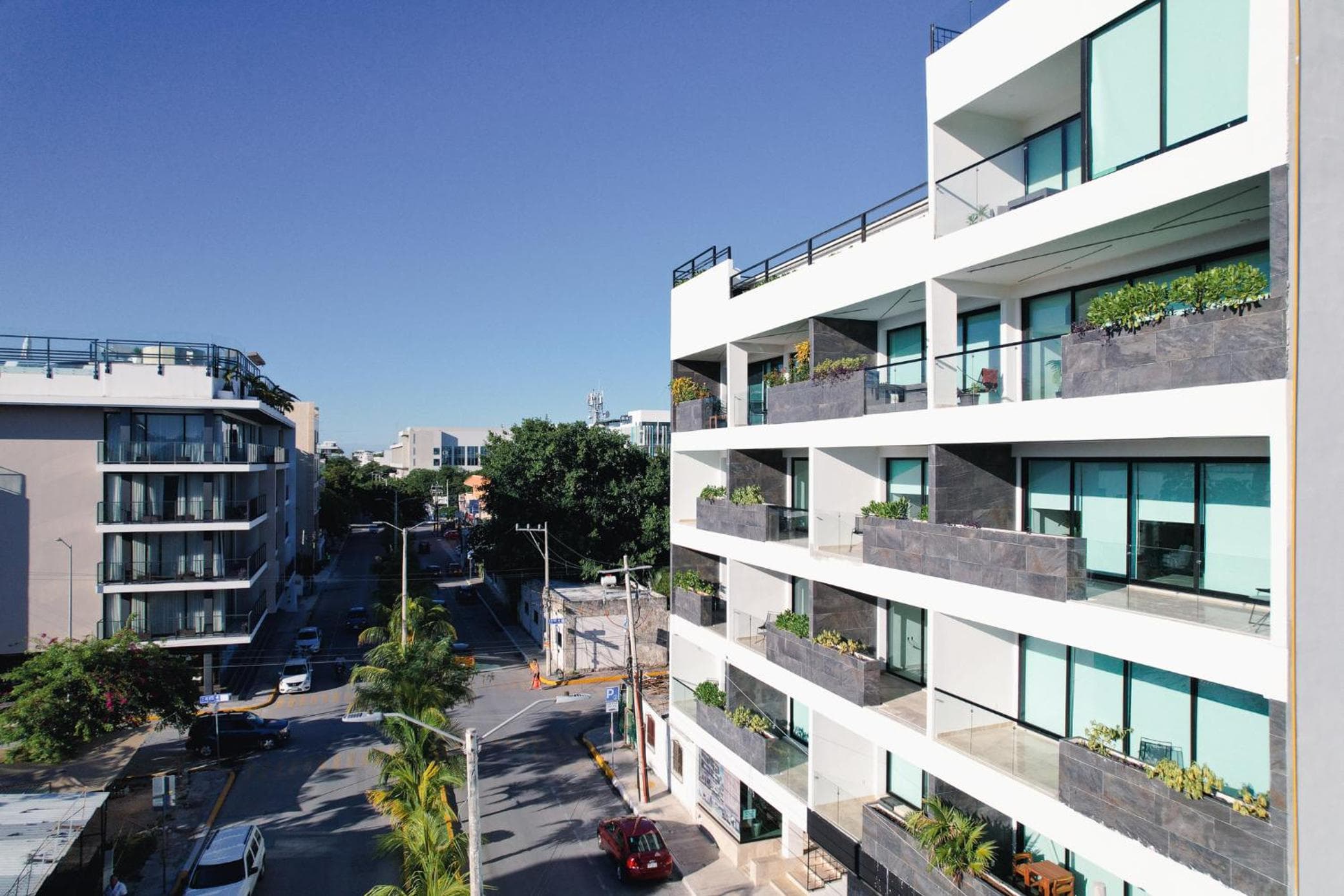 Torre Diez by Grupo Amber, Playa del Carmen