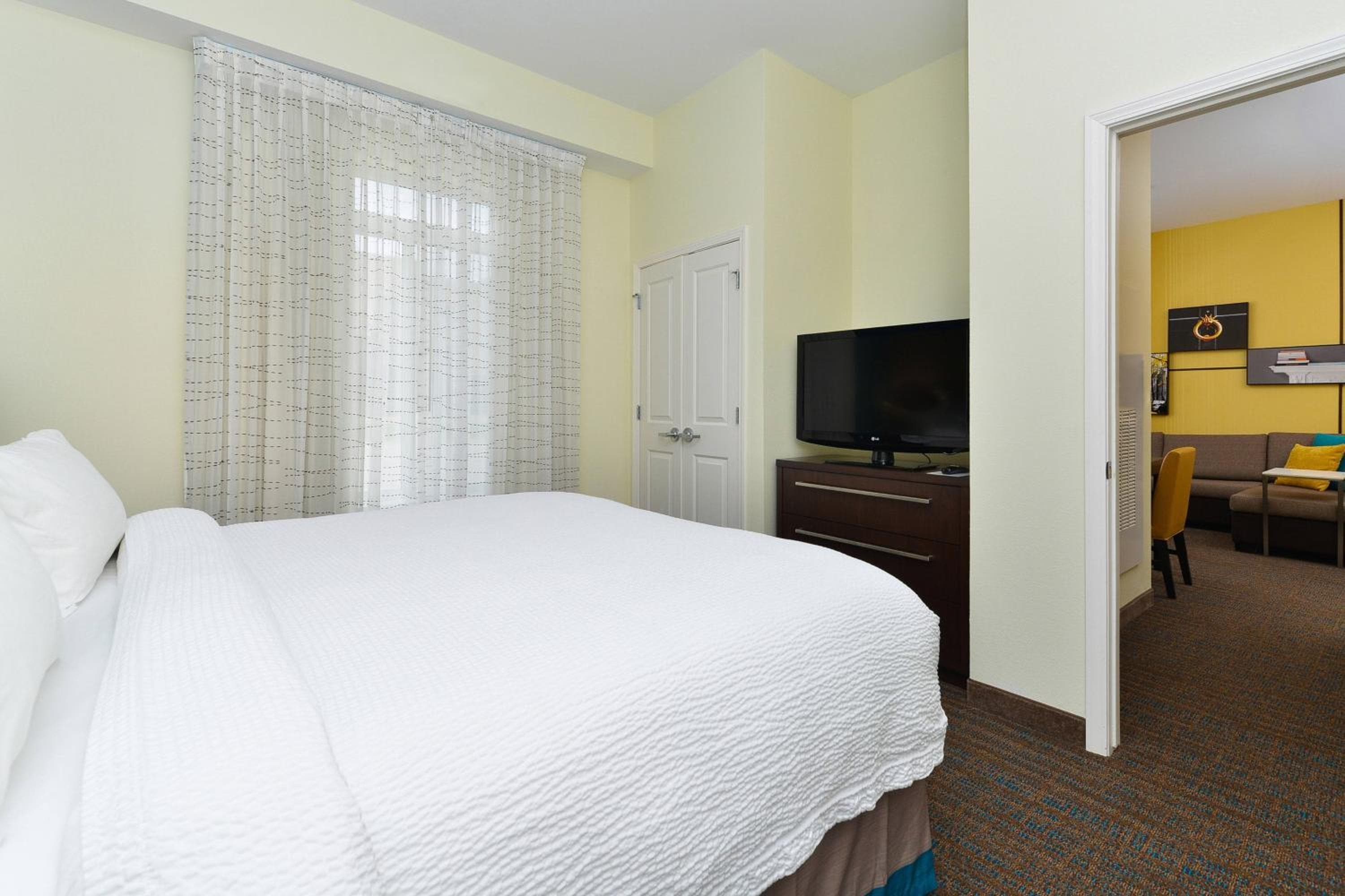 Residence Inn by Marriott Champaign, Champaign, photo 5