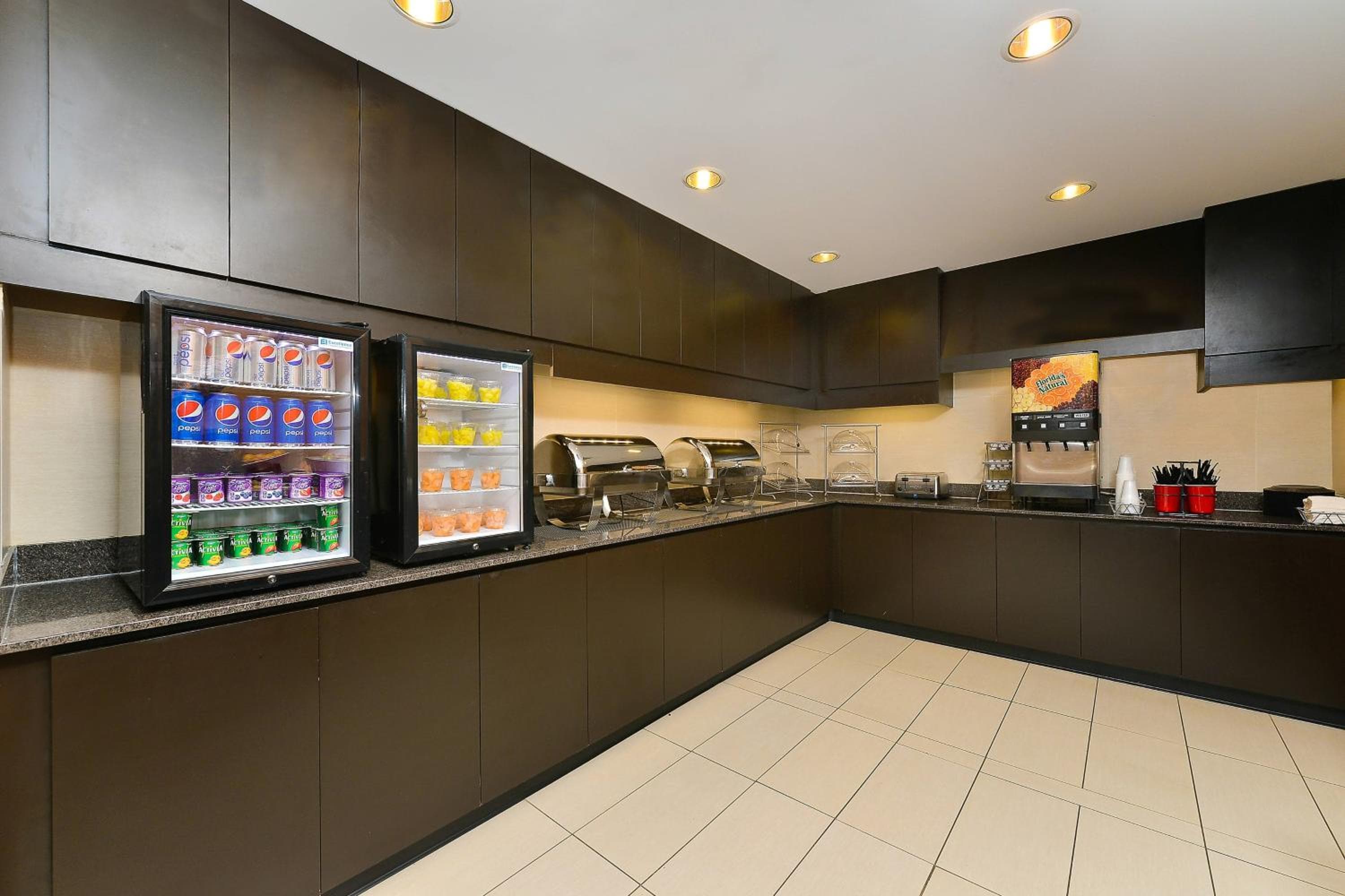 Residence Inn by Marriott Champaign, Champaign, photo 6